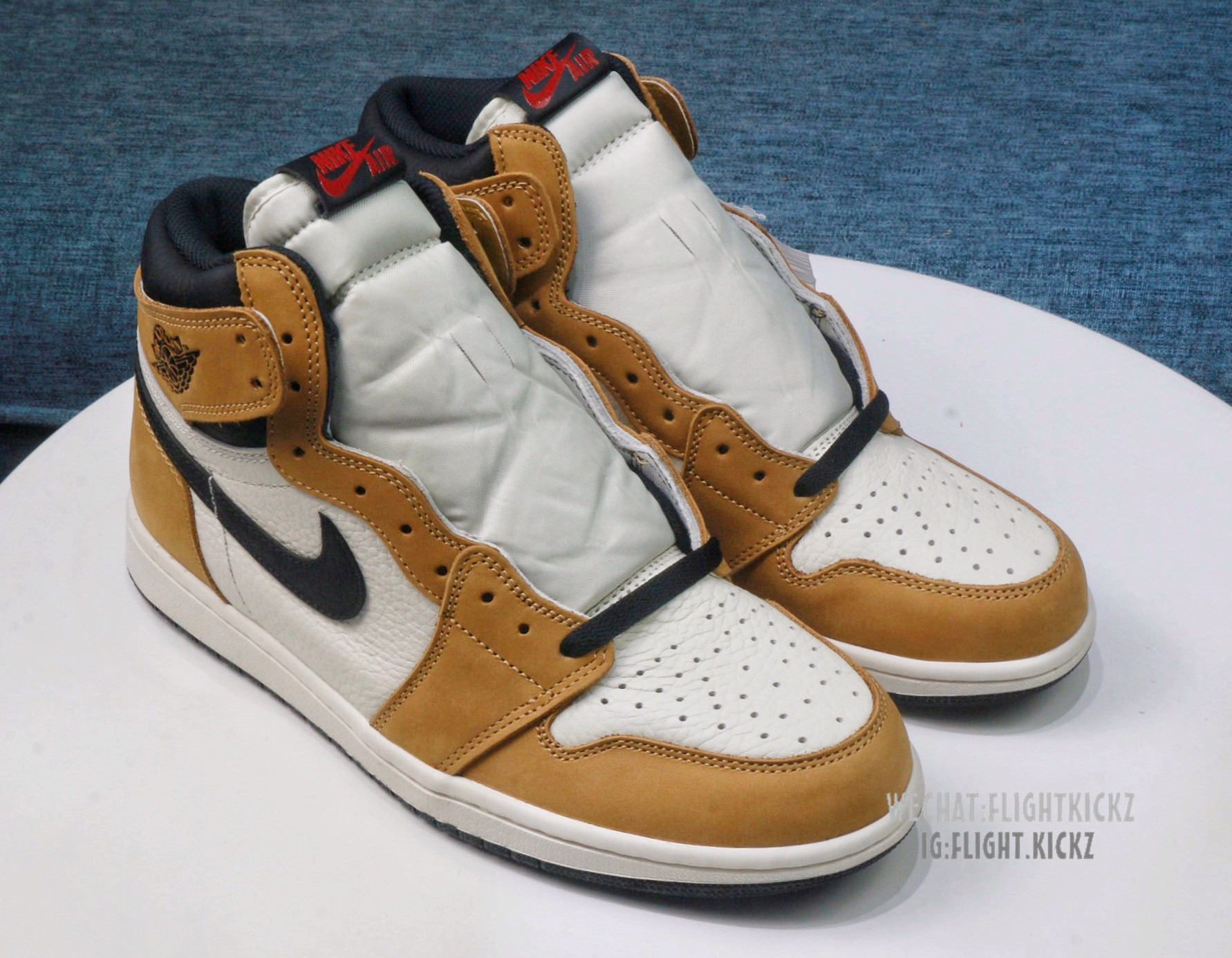 Air Jordan 1 Retro High Og Rookie Of The Year (LN5 A1)