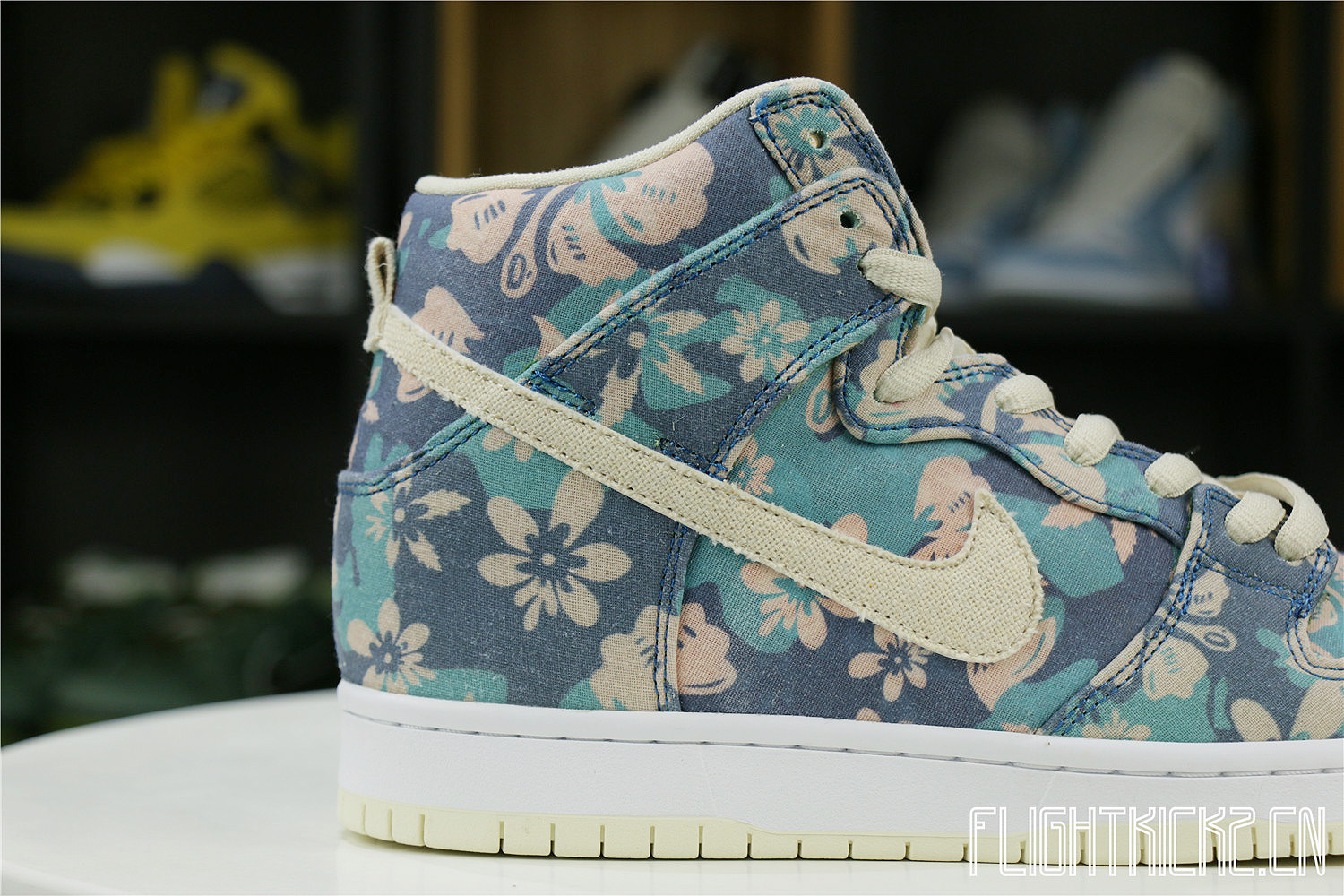 Nike SB Dunk High Hawaii