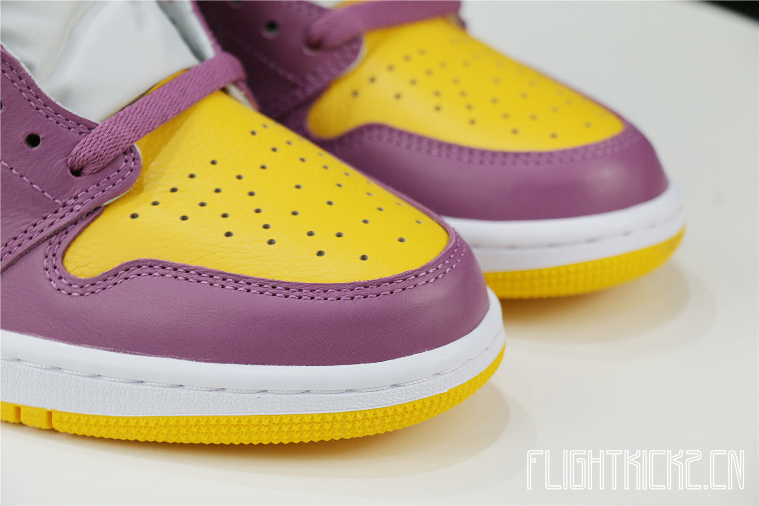 Air Jordan 1 Retro High OG Brotherhood