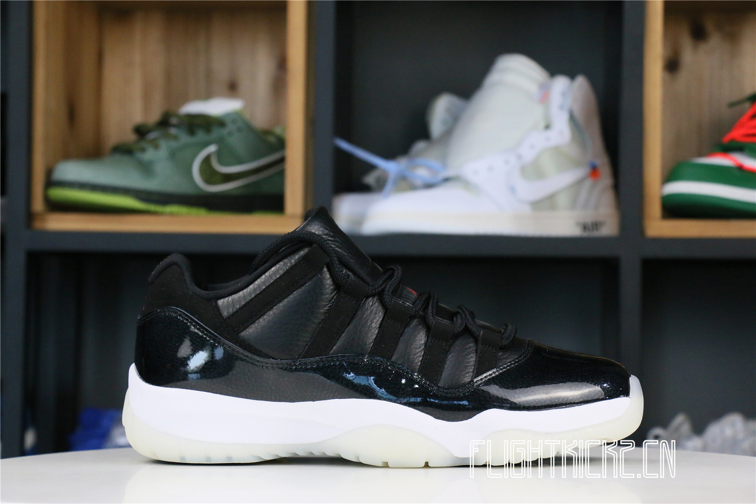 Air Jordan 11 Low “72-10”