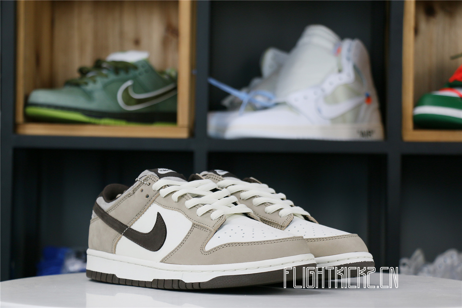 Otomo Katsuhiro x Nike SB Dunk Low Steamboy OST White Brown