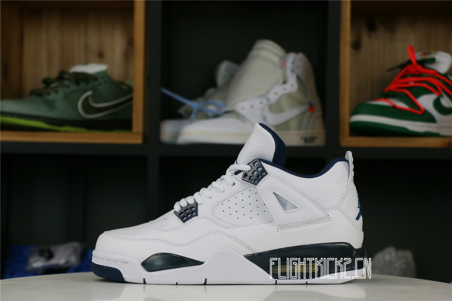 AIR JORDAN 4 RETRO LS ‘LEGEND BLUE’