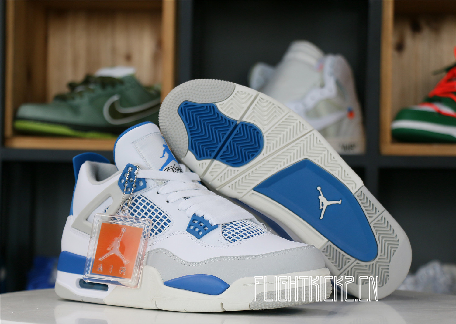 AIR JORDAN 4 RETRO ‘MILITARY BLUE’ 2012
