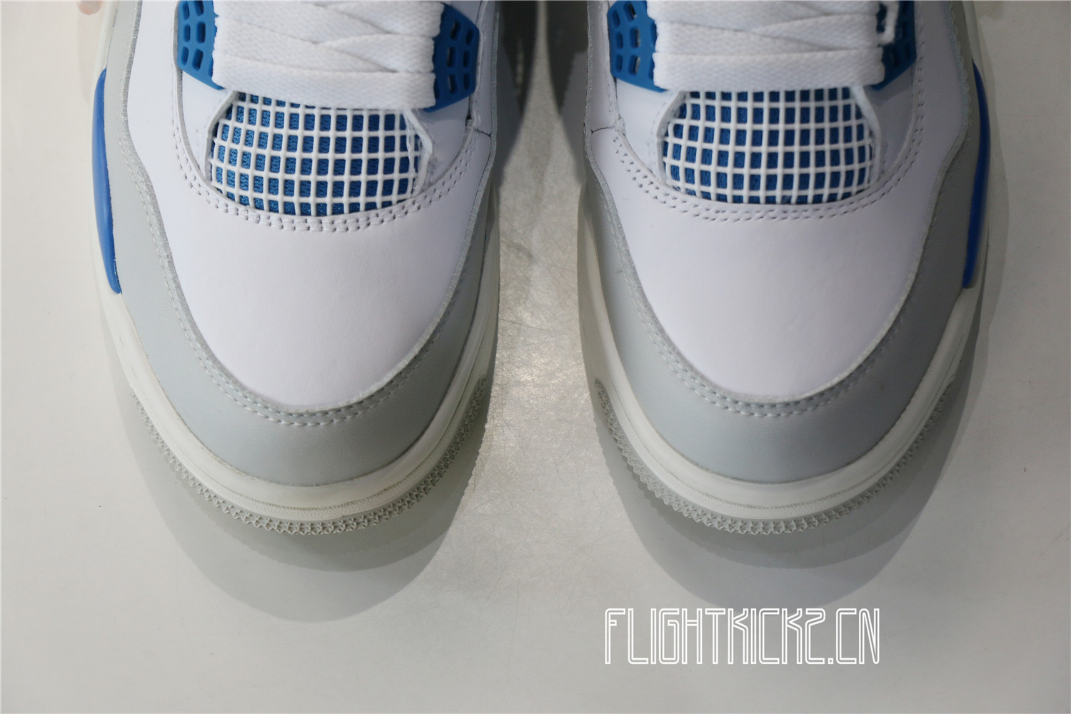 AIR JORDAN 4 RETRO ‘MILITARY BLUE’ 2012