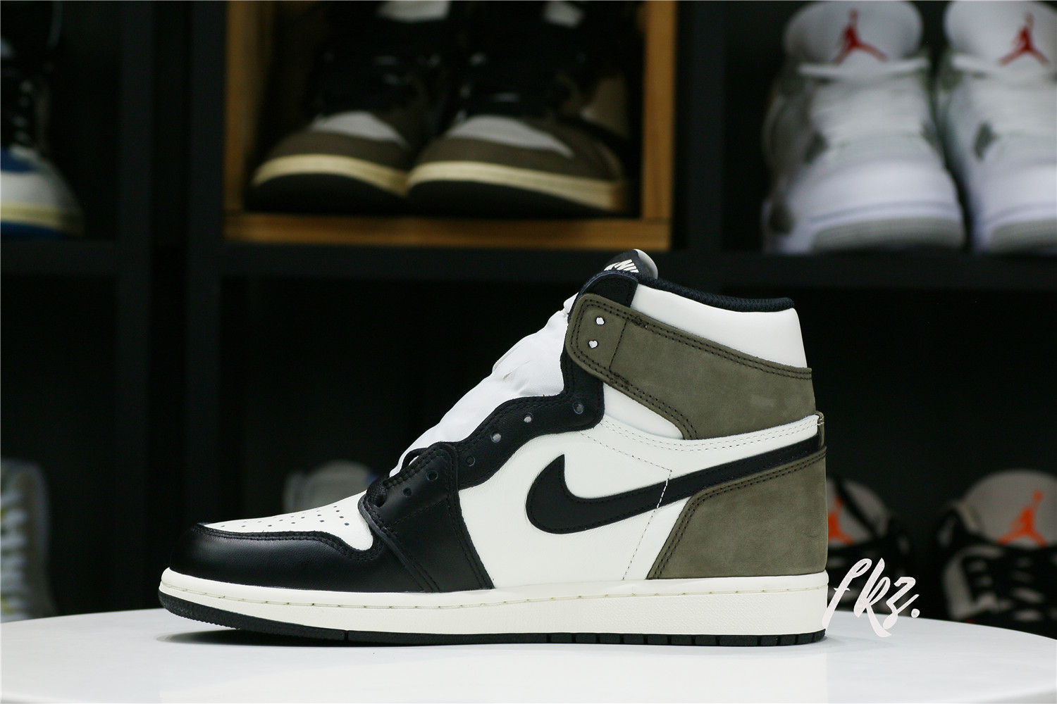 Jordan 1 Retro High Dark Mocha 2020 (LN5 A1 Batch)