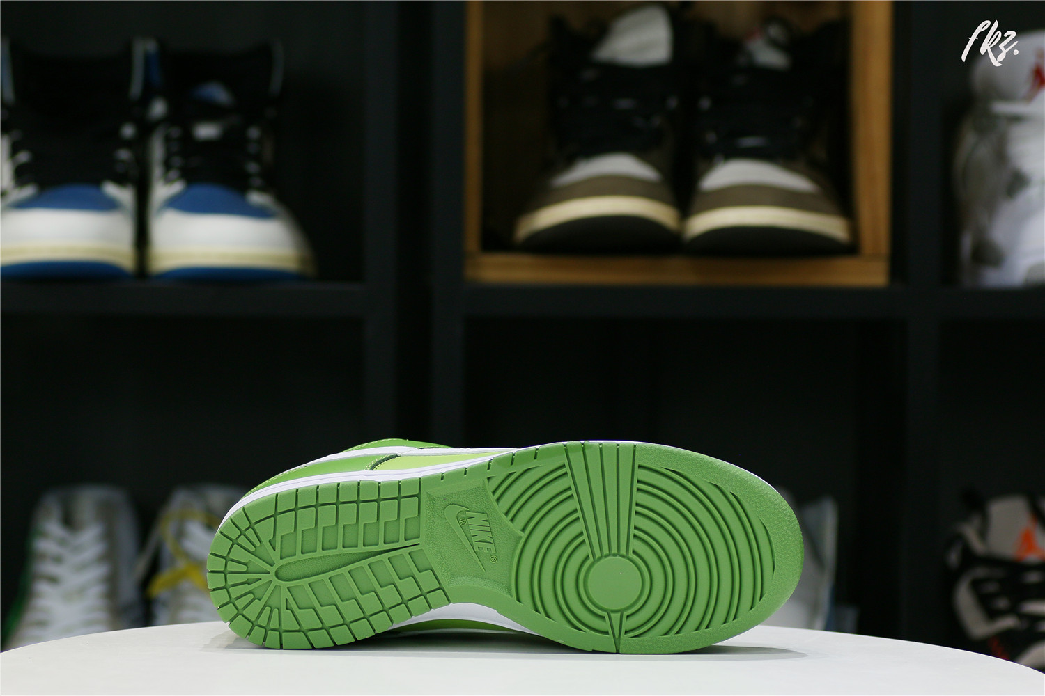 DUNK LOW ‘CHLOROPHYLL’