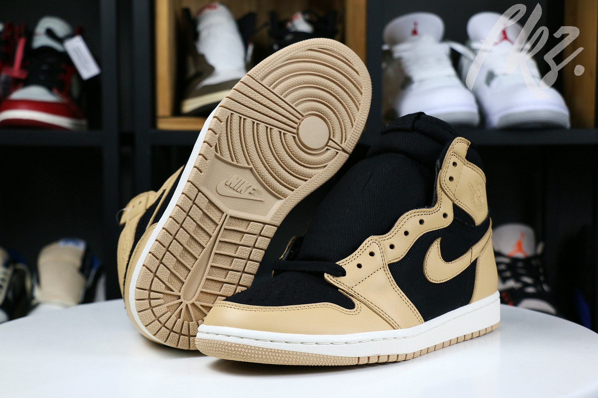 Air Jordan 1 Retro High OG ‘Heirloom’ 2022