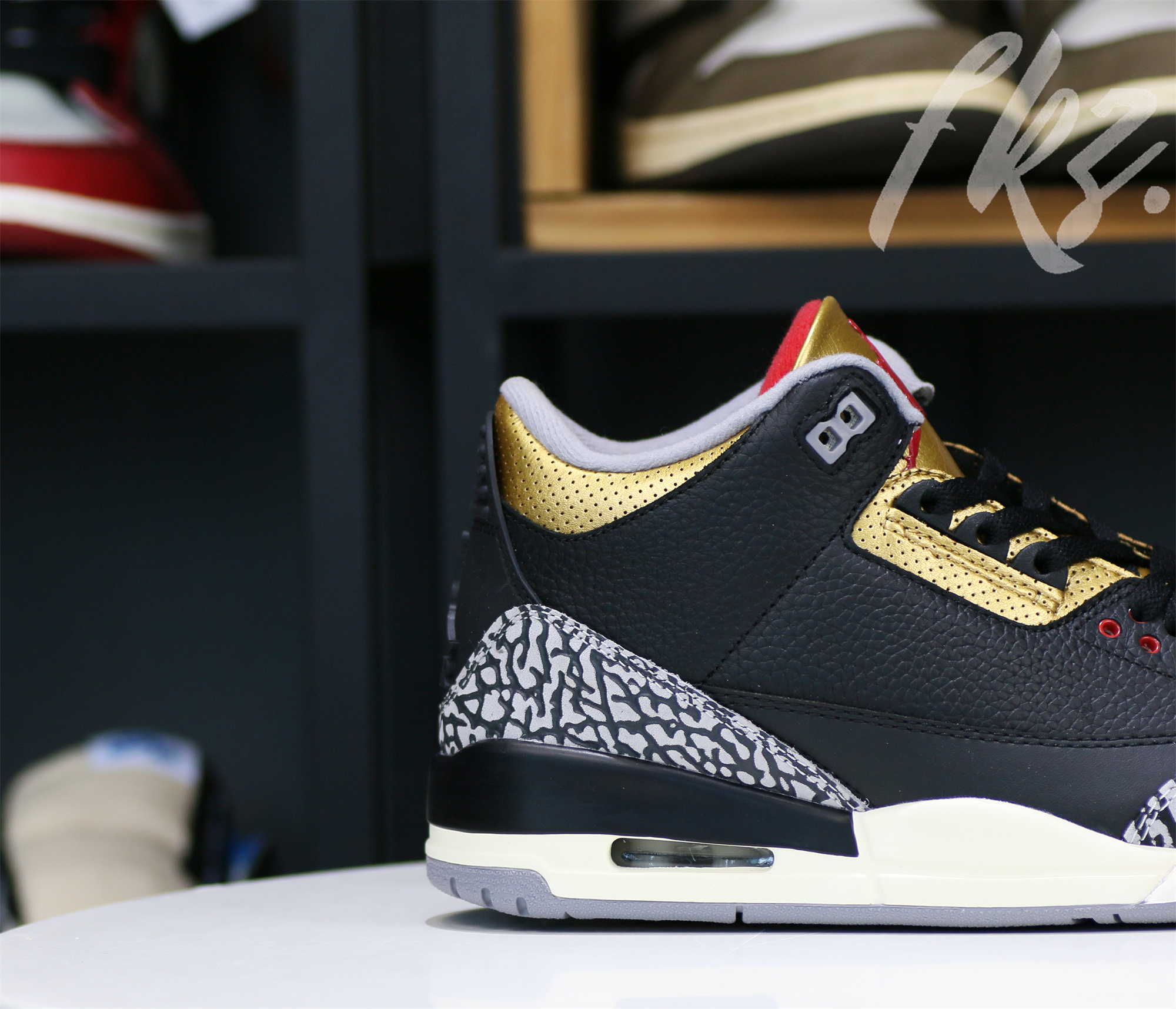 Air Jordan 3 “Black Cement Gold” 2022