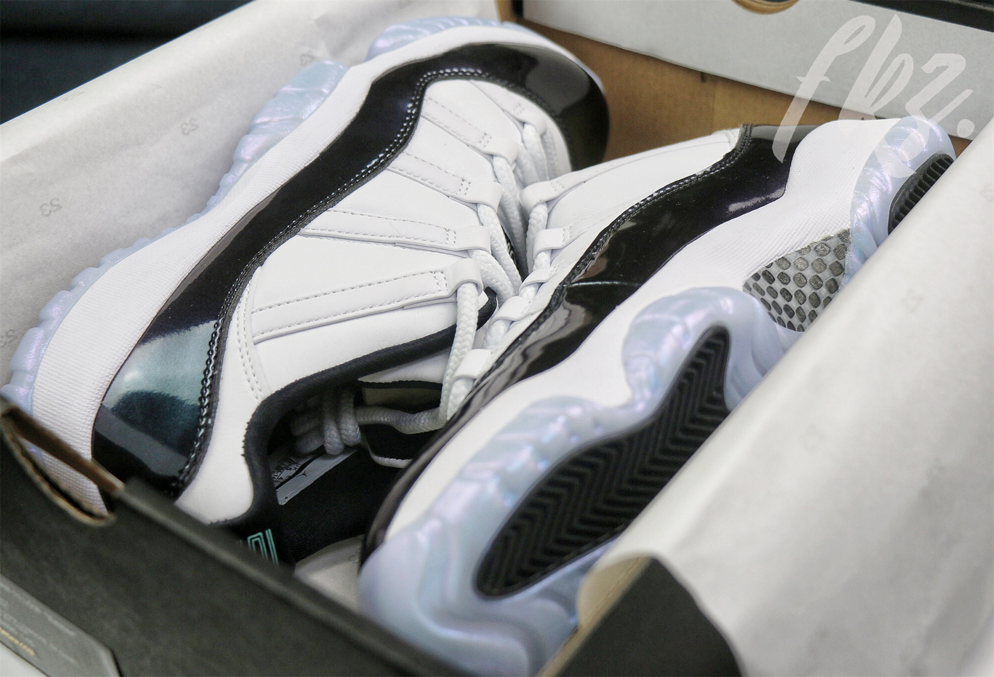 Air Jordan 11 Retro Georgetown low