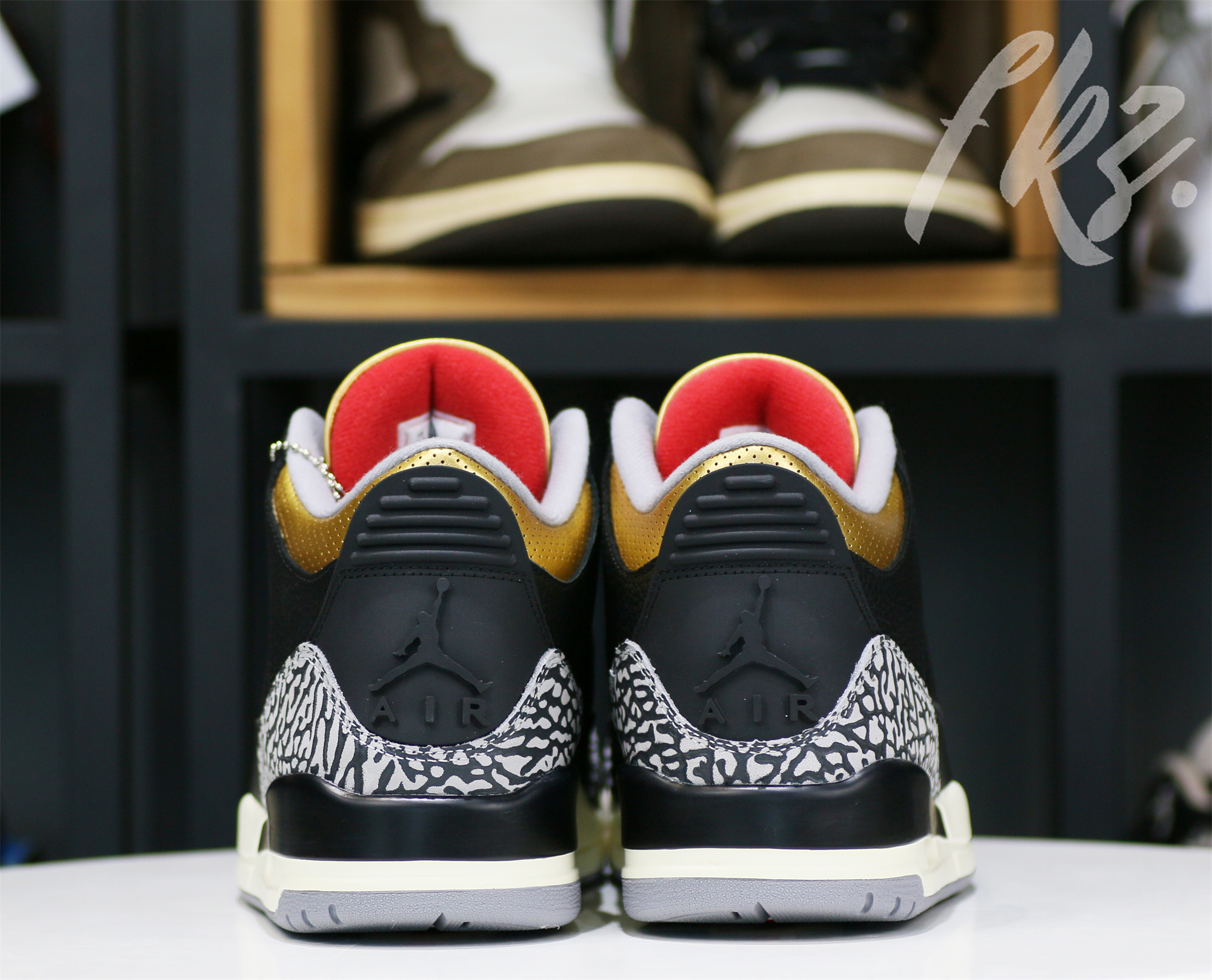 Air Jordan 3 “Black Cement Gold” 2022