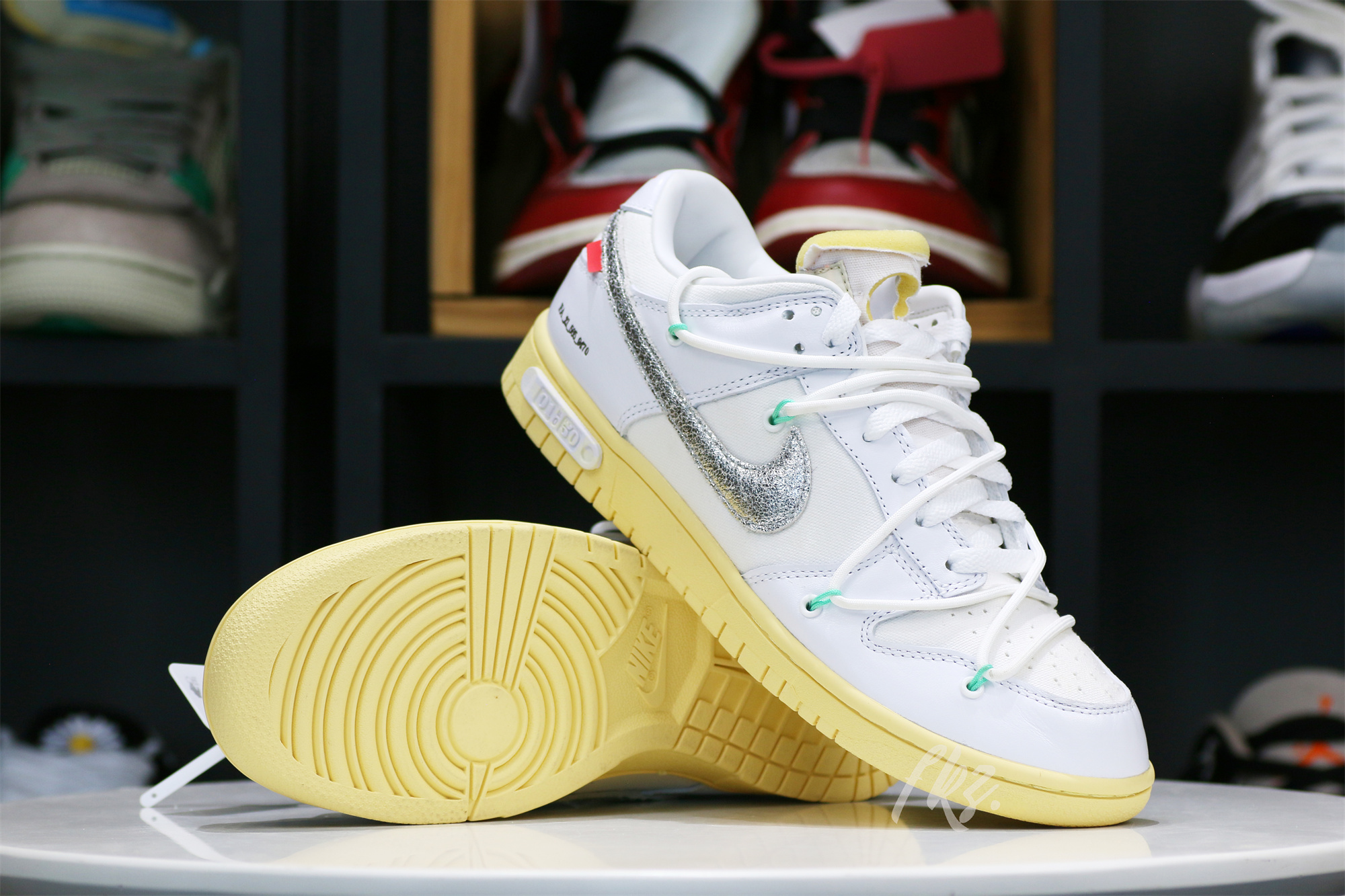 Nike Dunk Low Off-White Lot 1