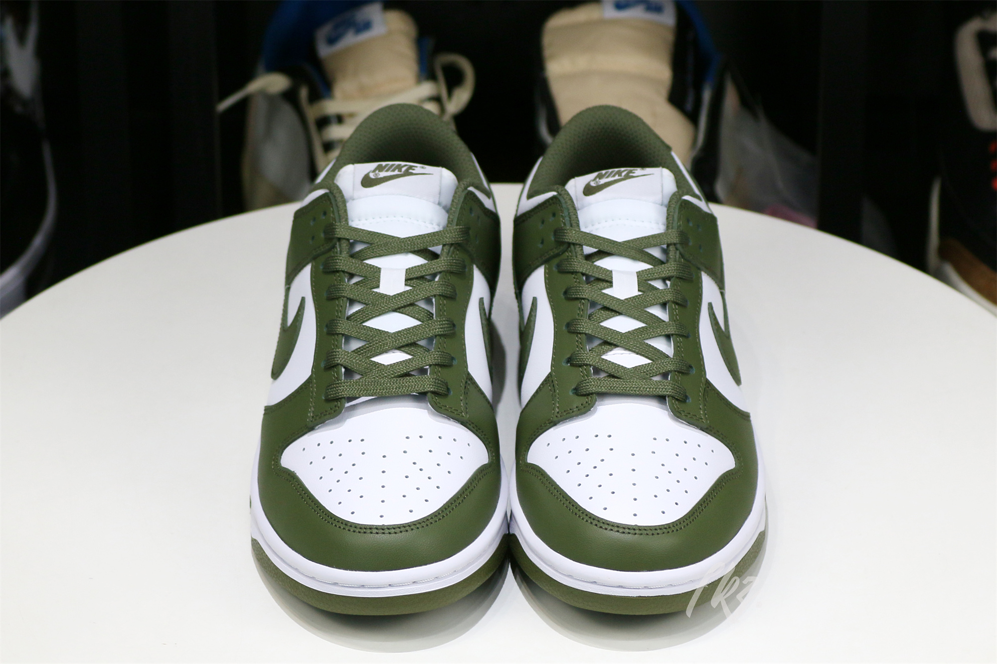 Nike Dunk Medium Olive W