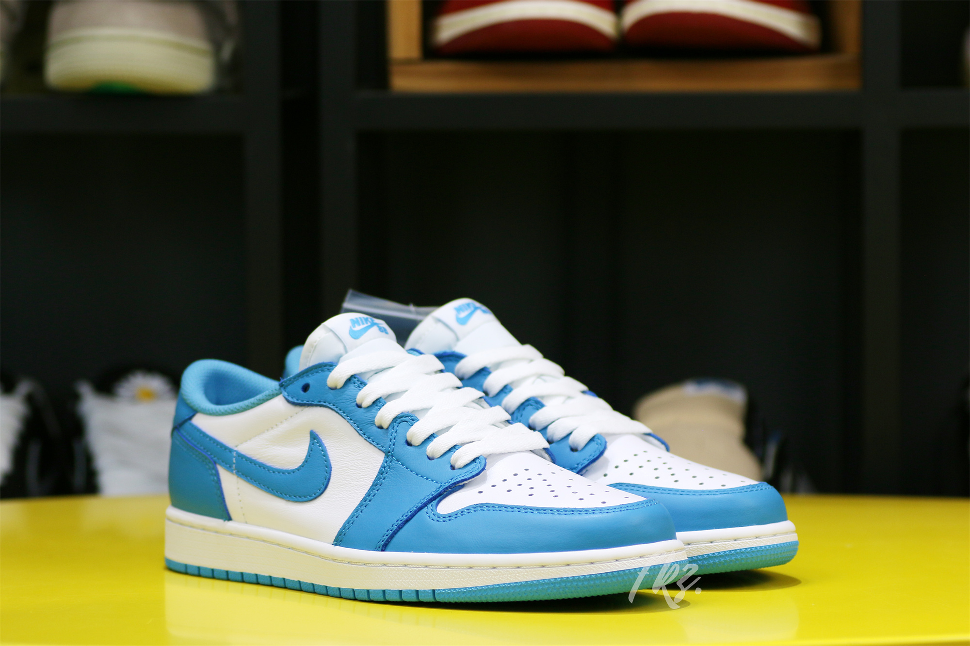 Air Jordan 1 Low SB UNC Eric Koston 2022