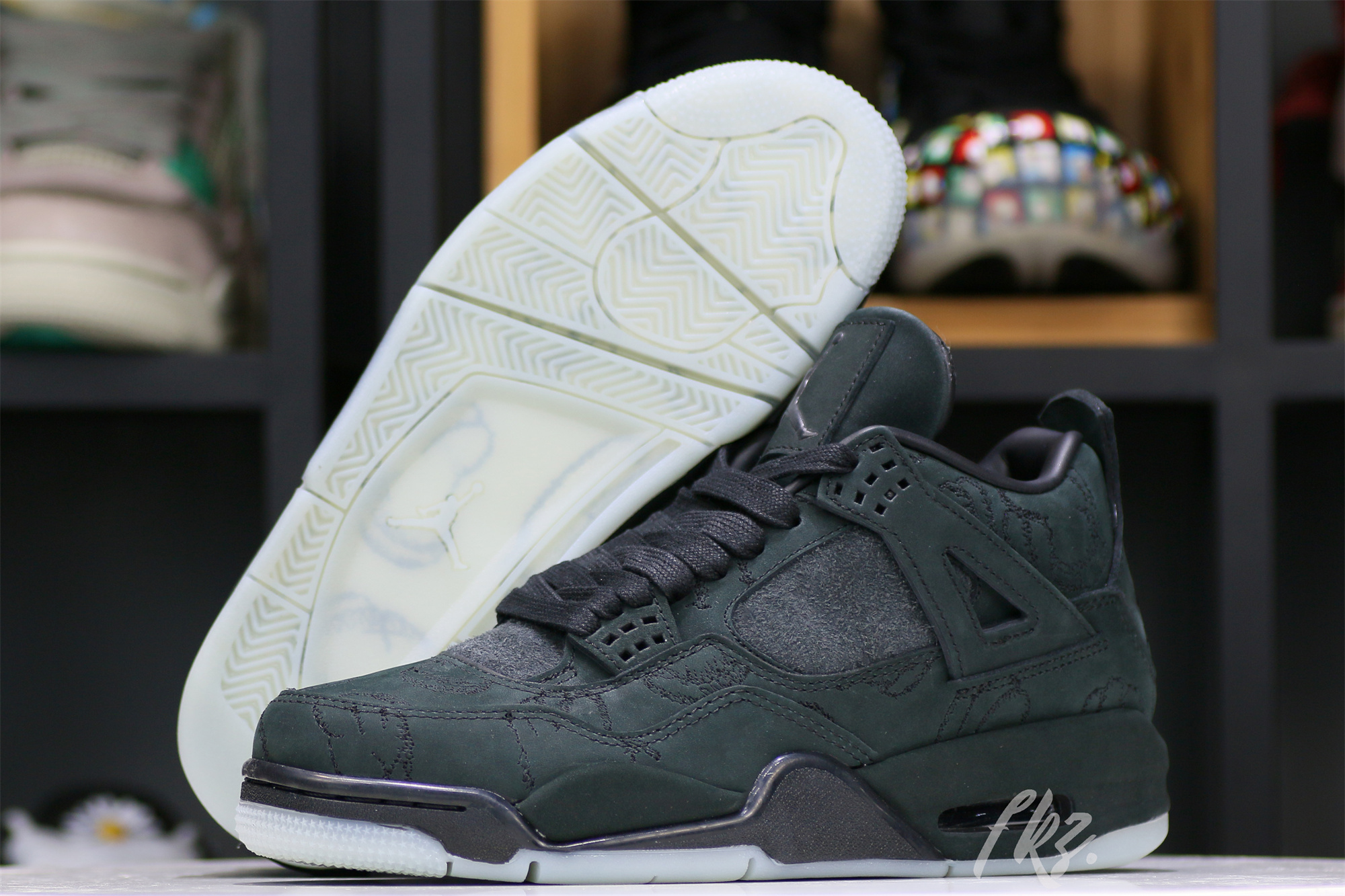 Kaws X Air Jordan 4 Retro Black 2017( Ln5 A1 Batch)
