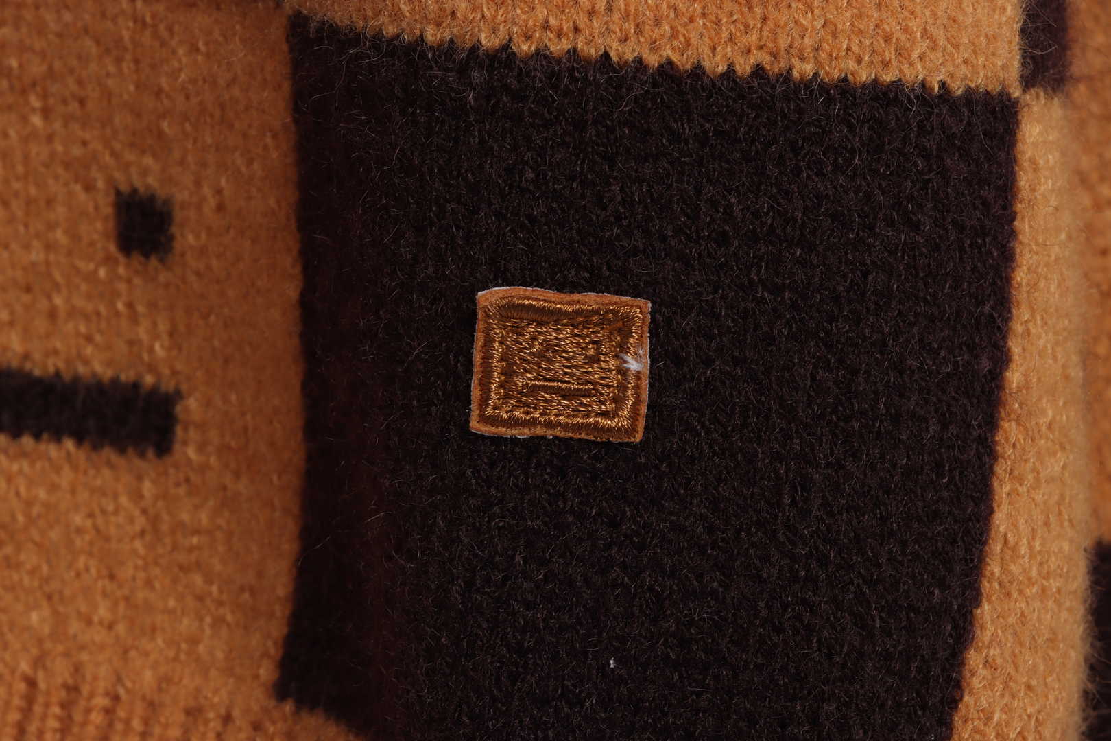 22S SACNE STUDIOS Checkerboard Square Smiley Crew Neck Sweater