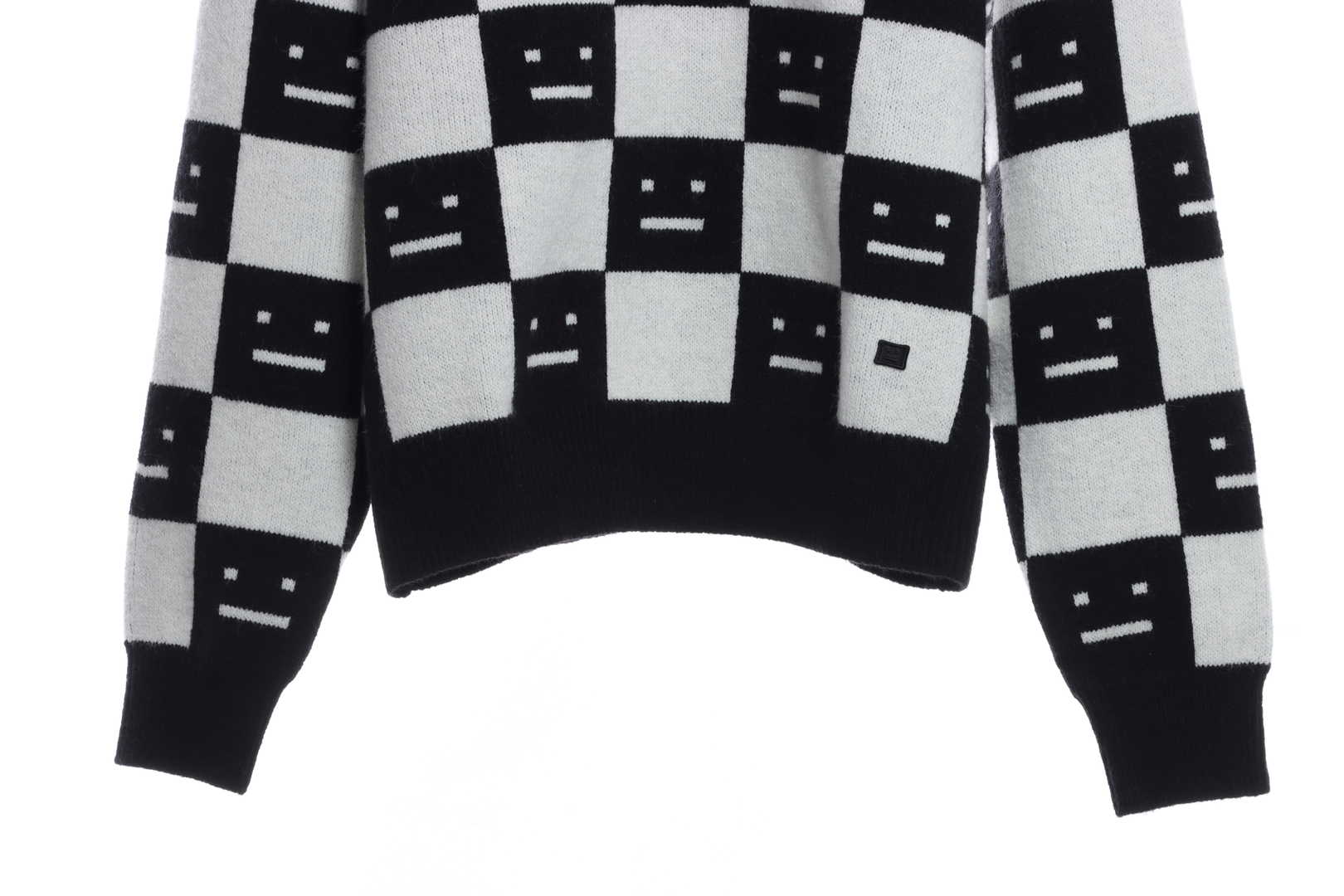 22S SACNE STUDIOS Checkerboard Square Smiley Crew Neck Sweater