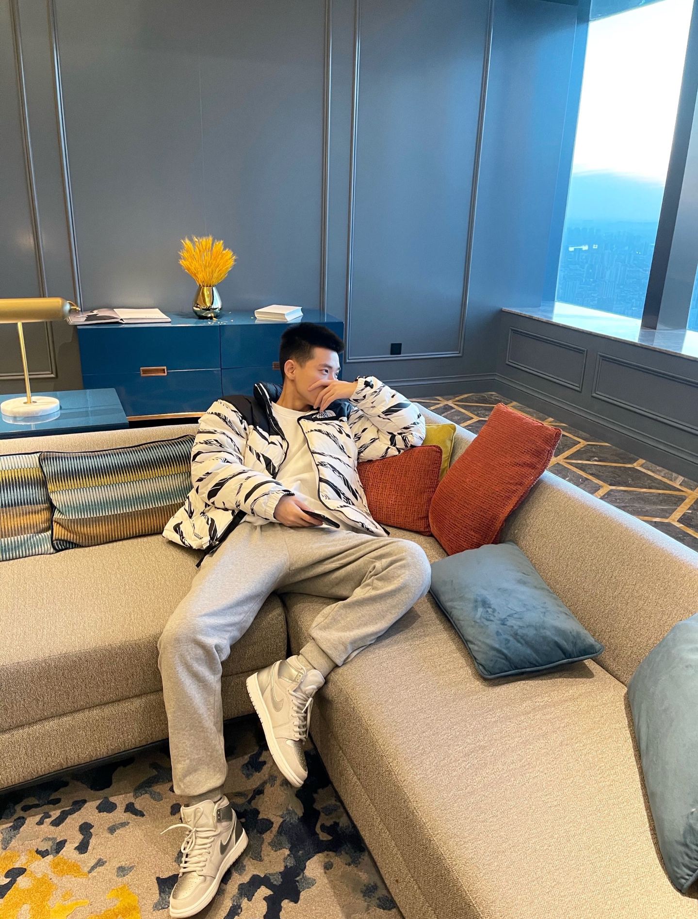 White ‘ZebraLogoPattern’ Down Jacket