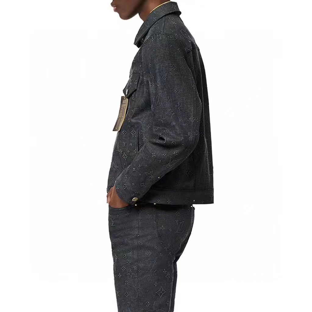 L– three-dimensional presbyopic denim jacket