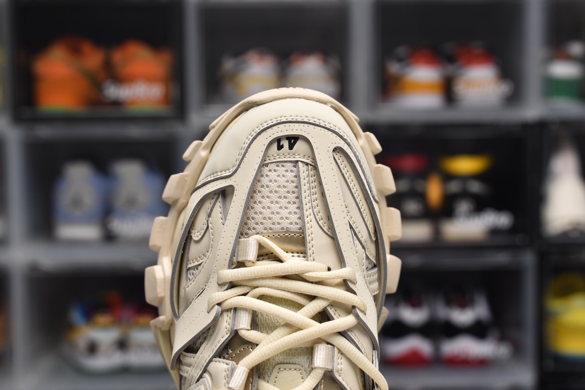 Balenciag* Wmns Track Sneaker ‘Full Beige’