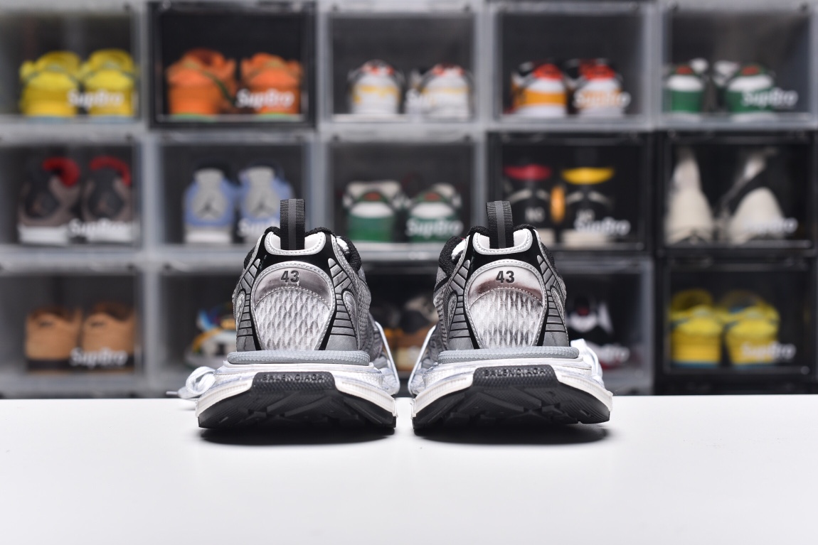 Balenciag* Women’s 3XL Track Mesh