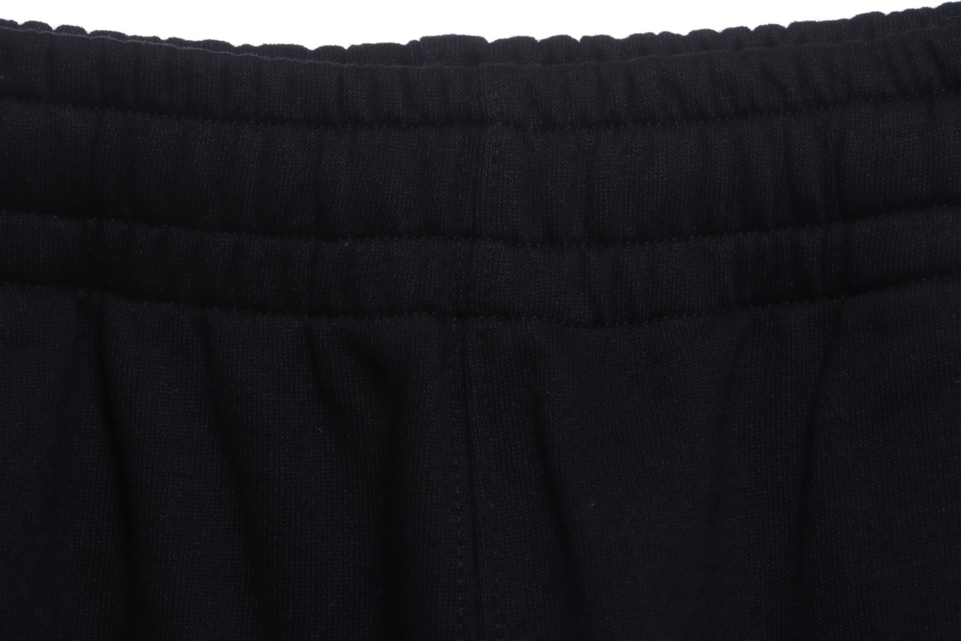 OW ECG printed shorts