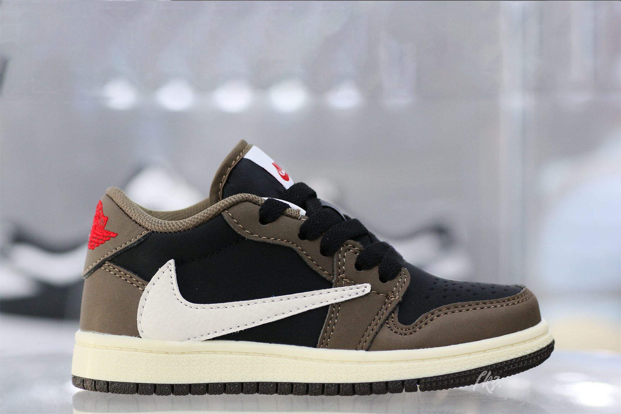 Travis Scott X Air Jordan 1 Low ‘Cactus Jack’ Kid