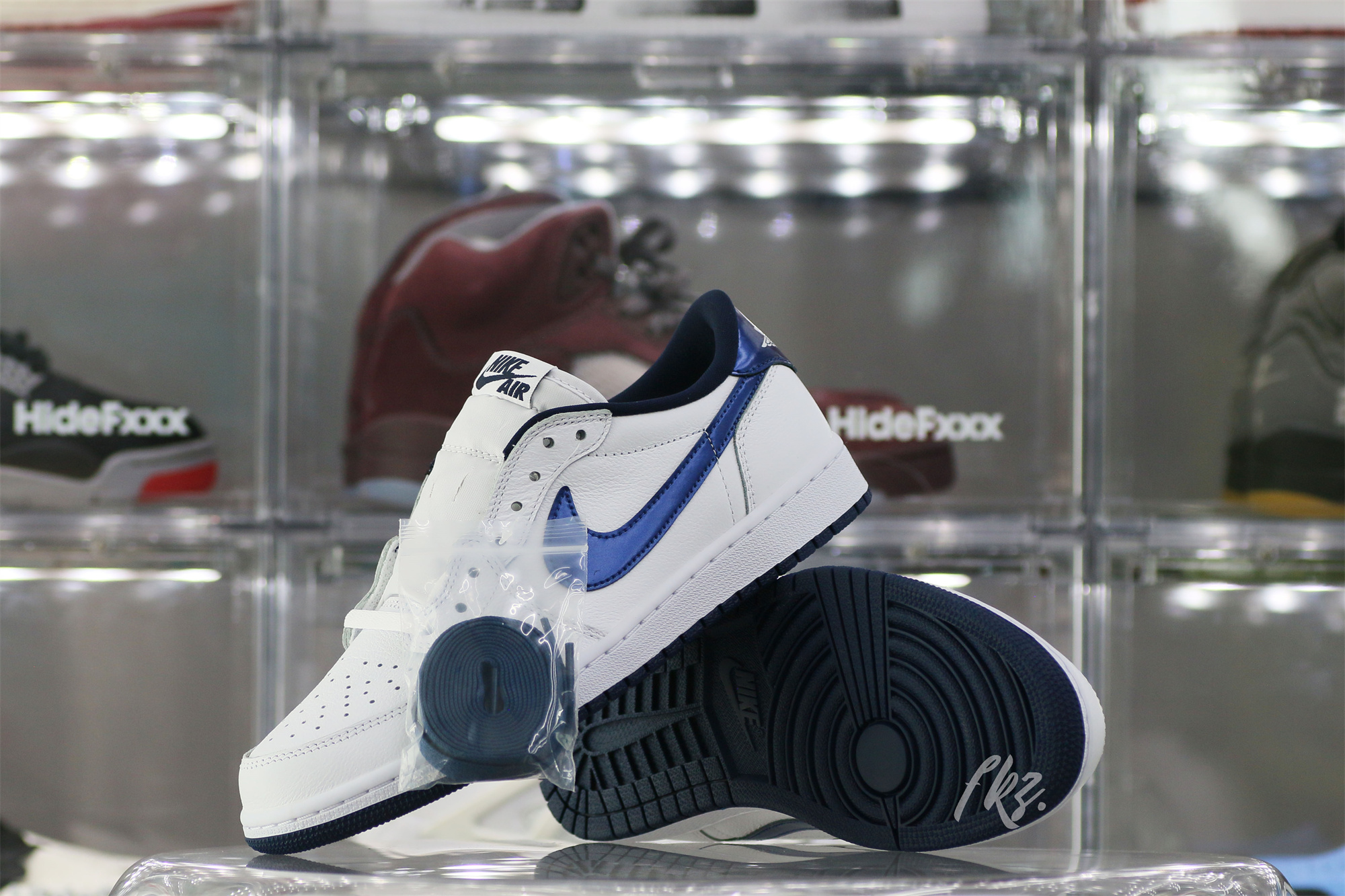 Air Jordan 1 Retro Low Metallic Blue