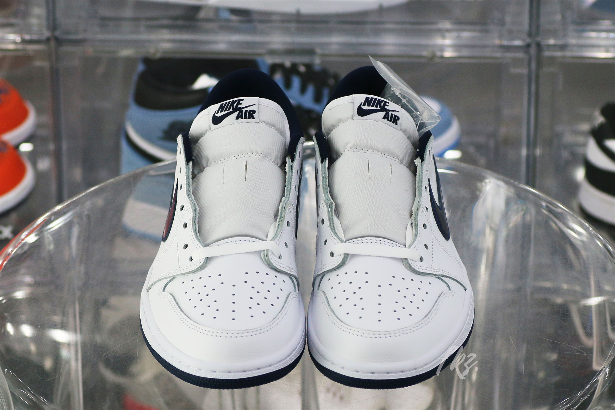 Air Jordan 1 Retro Low Metallic Blue