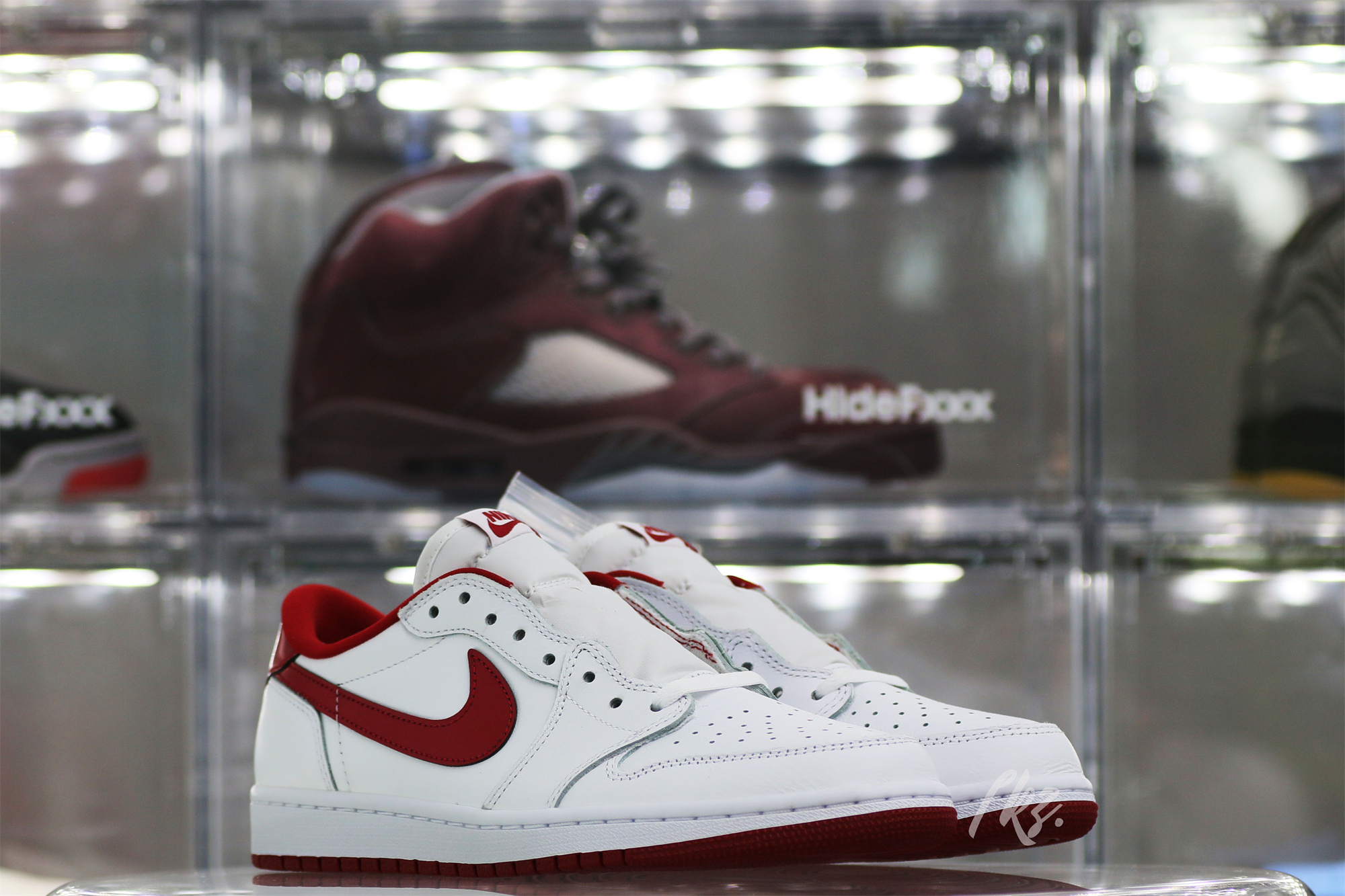 Air Jordan 1 Retro Low White Varsity Red
