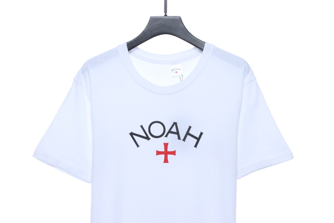 NOAH cross print letter short sleeve