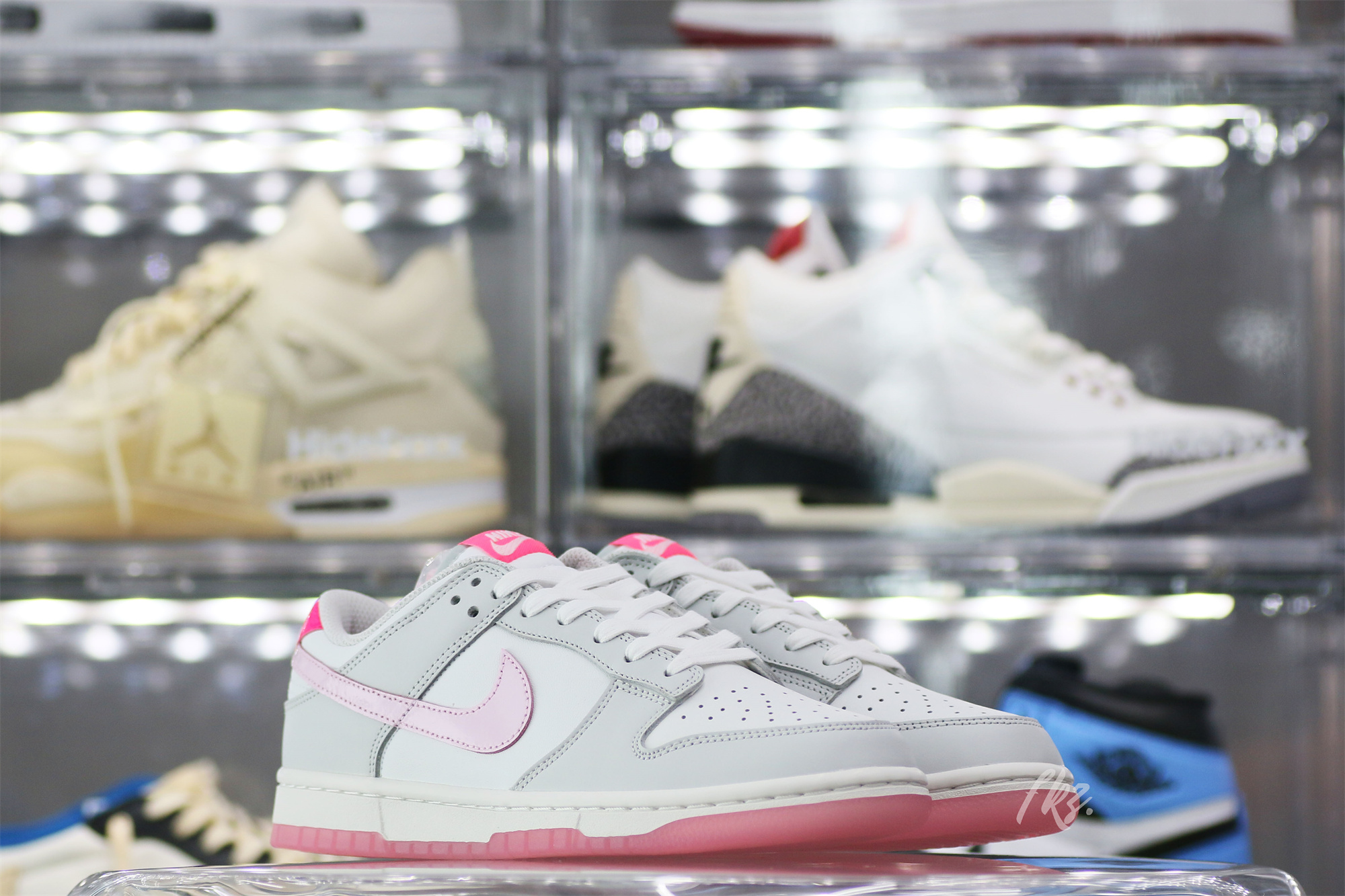 Nike Dunk Low 520 Pack Pink