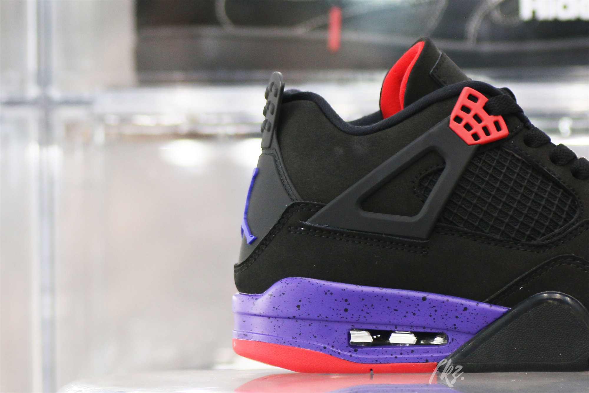 Air Jordan 4 Retro Raptors（2018）