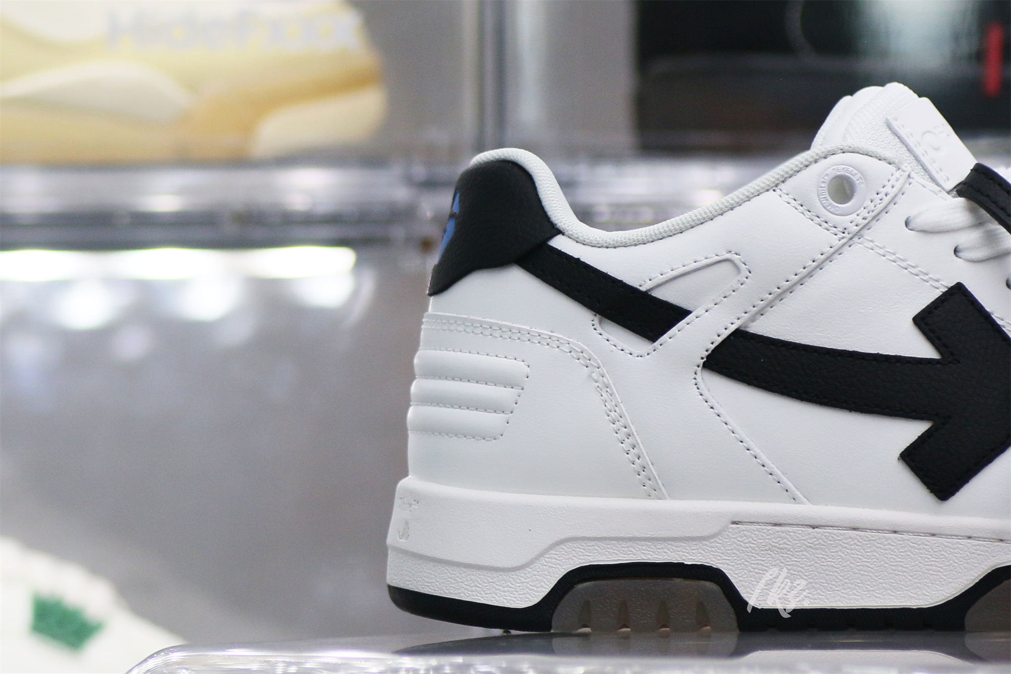 OFF-WHITE White & Black ‘Out Of Office’ Sneakers