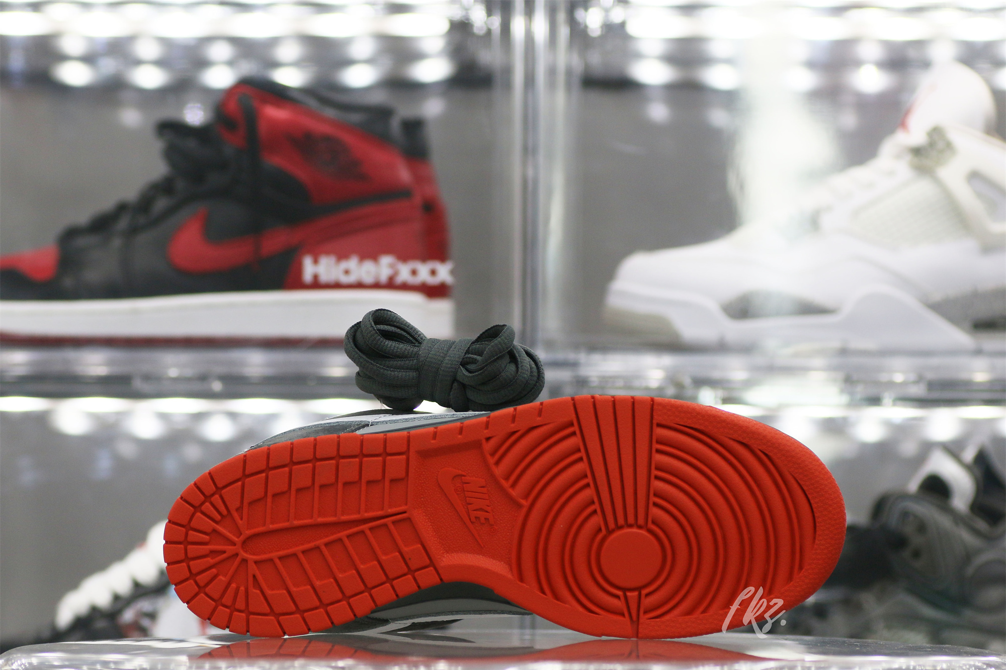 Jeff Staple X Dunk Low Pro SB Pigeon