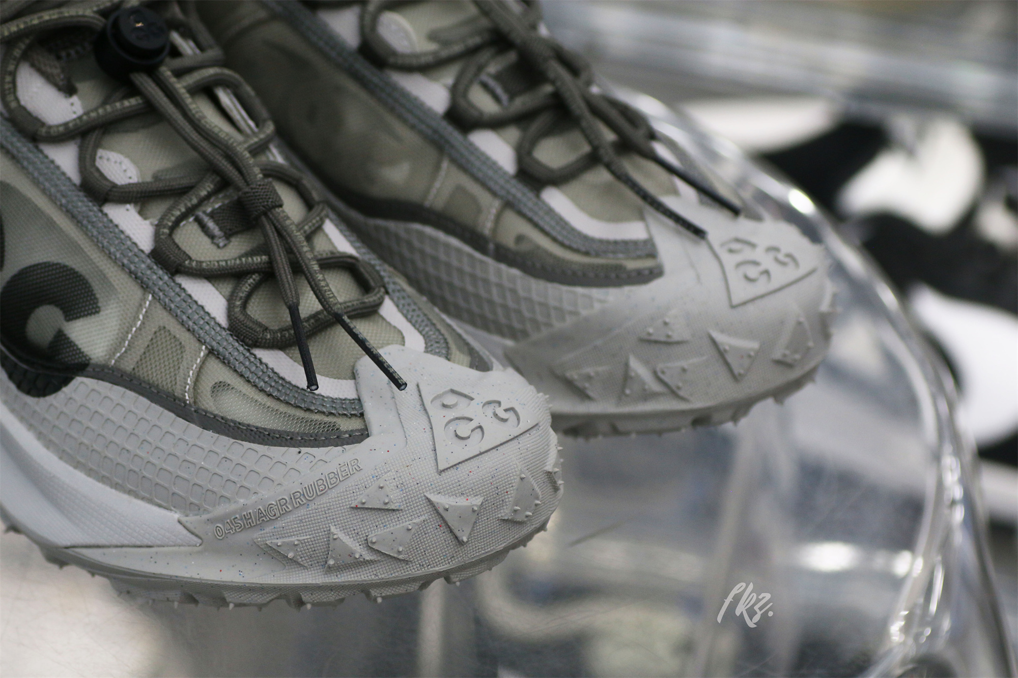 Nike ACG Mountain Fly 2 Low Light Iron Ore