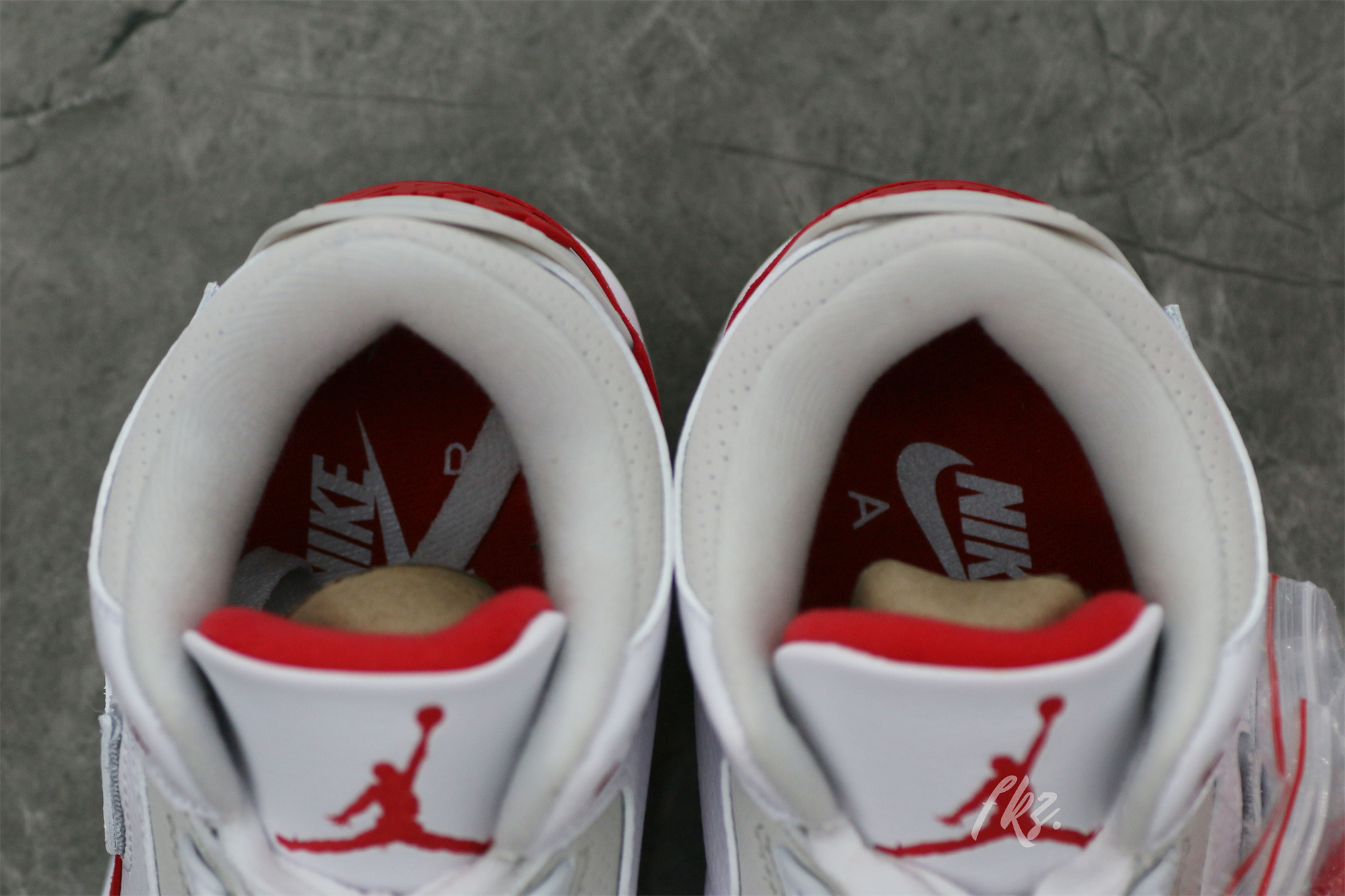 Air Jordan 3 Retro Tinker Air Max 1 – University Red