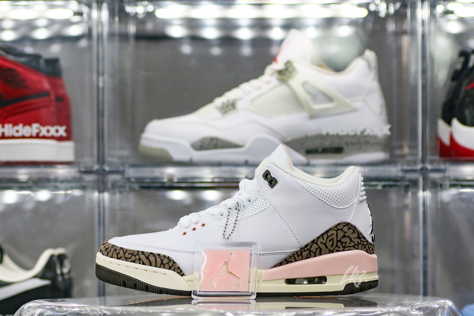 Air Jordan 3 Retro Neapolitan Dark Mocha
