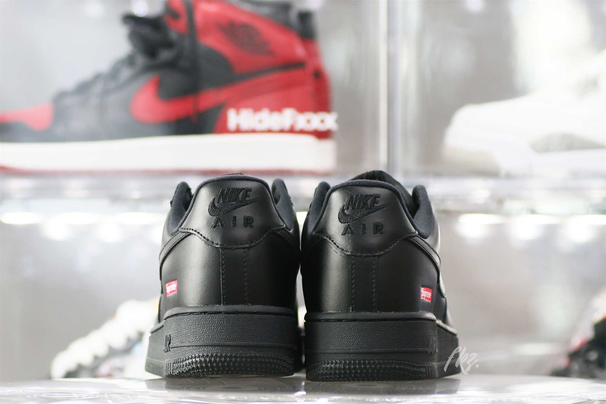 Nike Air Force 1 Low Supreme Black