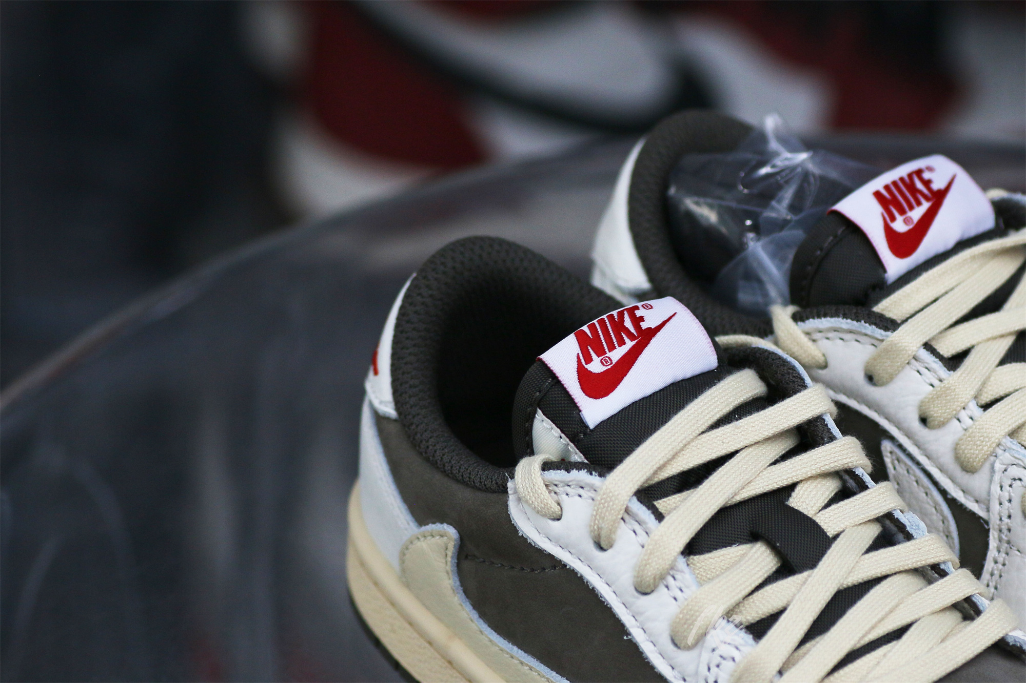 Travis Scott x Jordan 1 Retro Low OG SP Reverse Mocha Kid (LN5 A1)