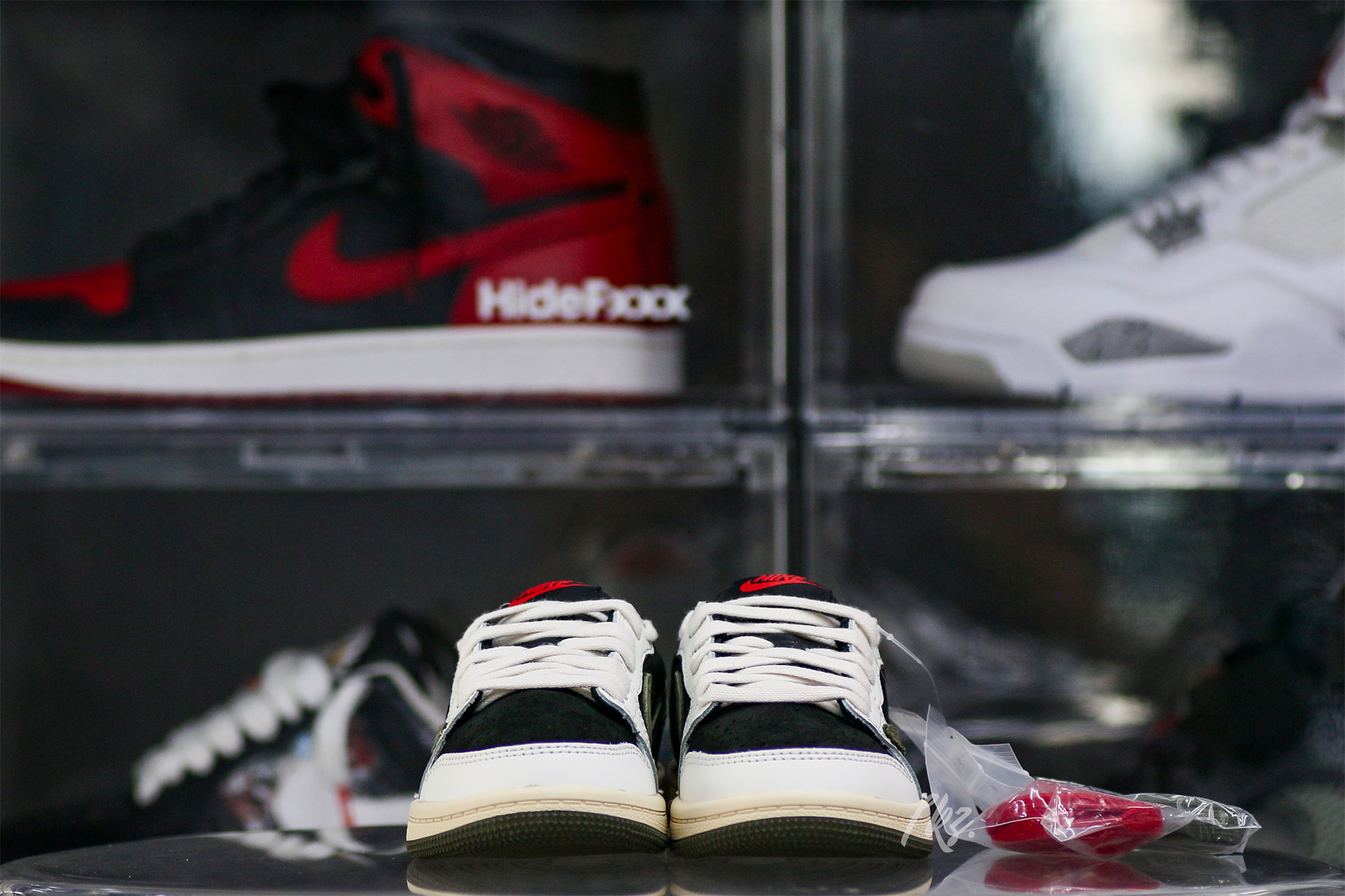 Travis Scott x Jordan 1 Retro Low OG SP Olive Kid (LN5 A1)