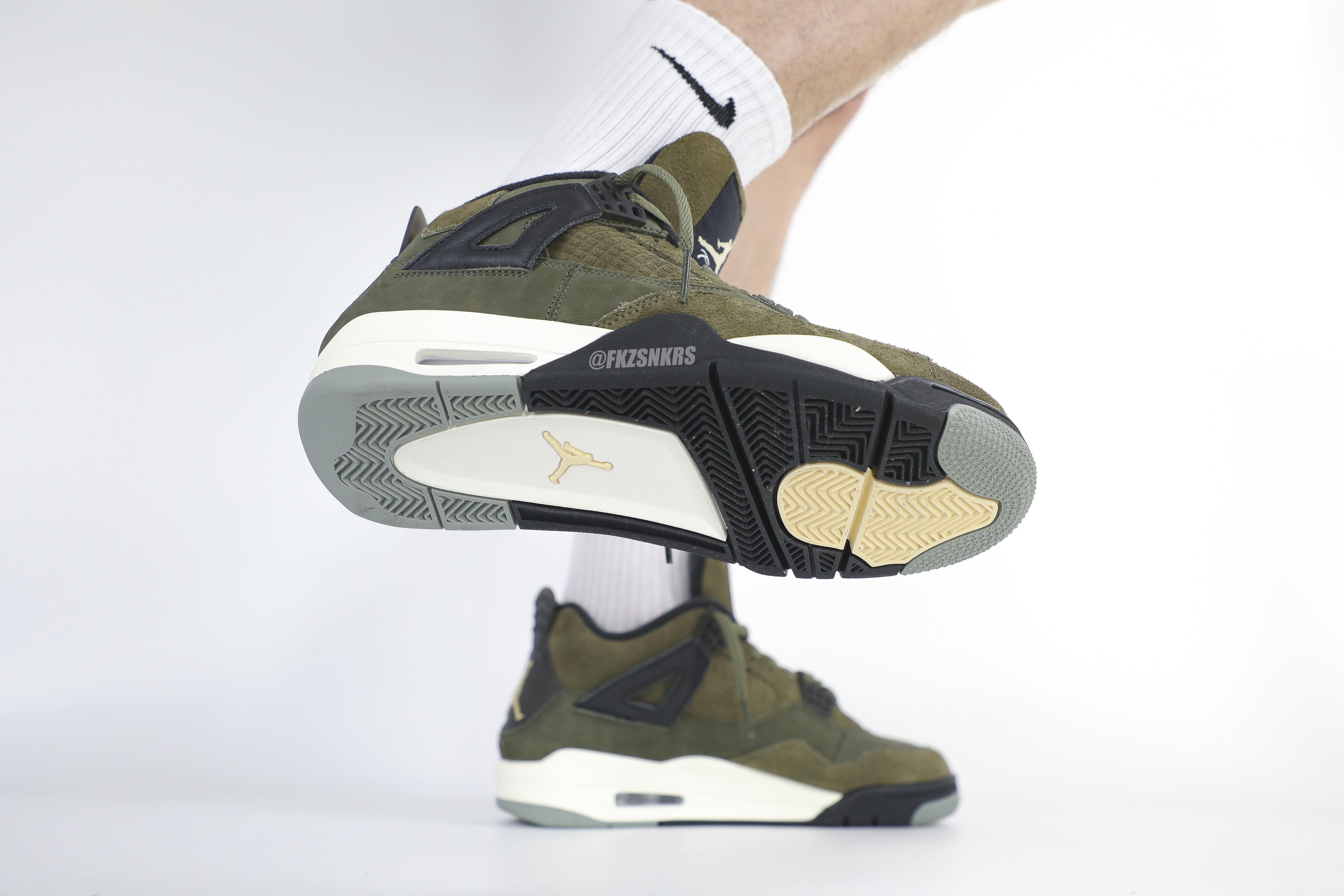 Air Jordan 4 Retro SE Craft Medium Olive (LN5 A1)