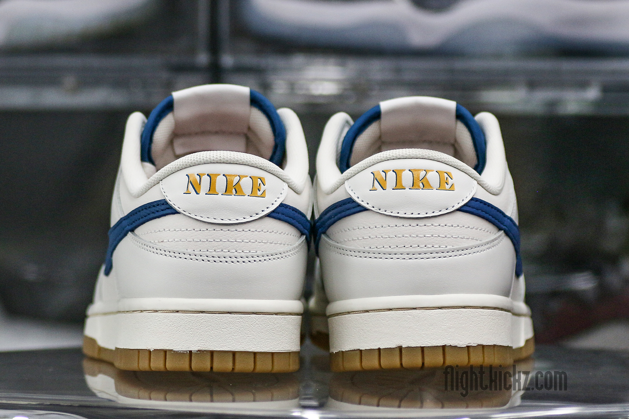 Nike Dunk Low SE Sail Dark Marina Blue