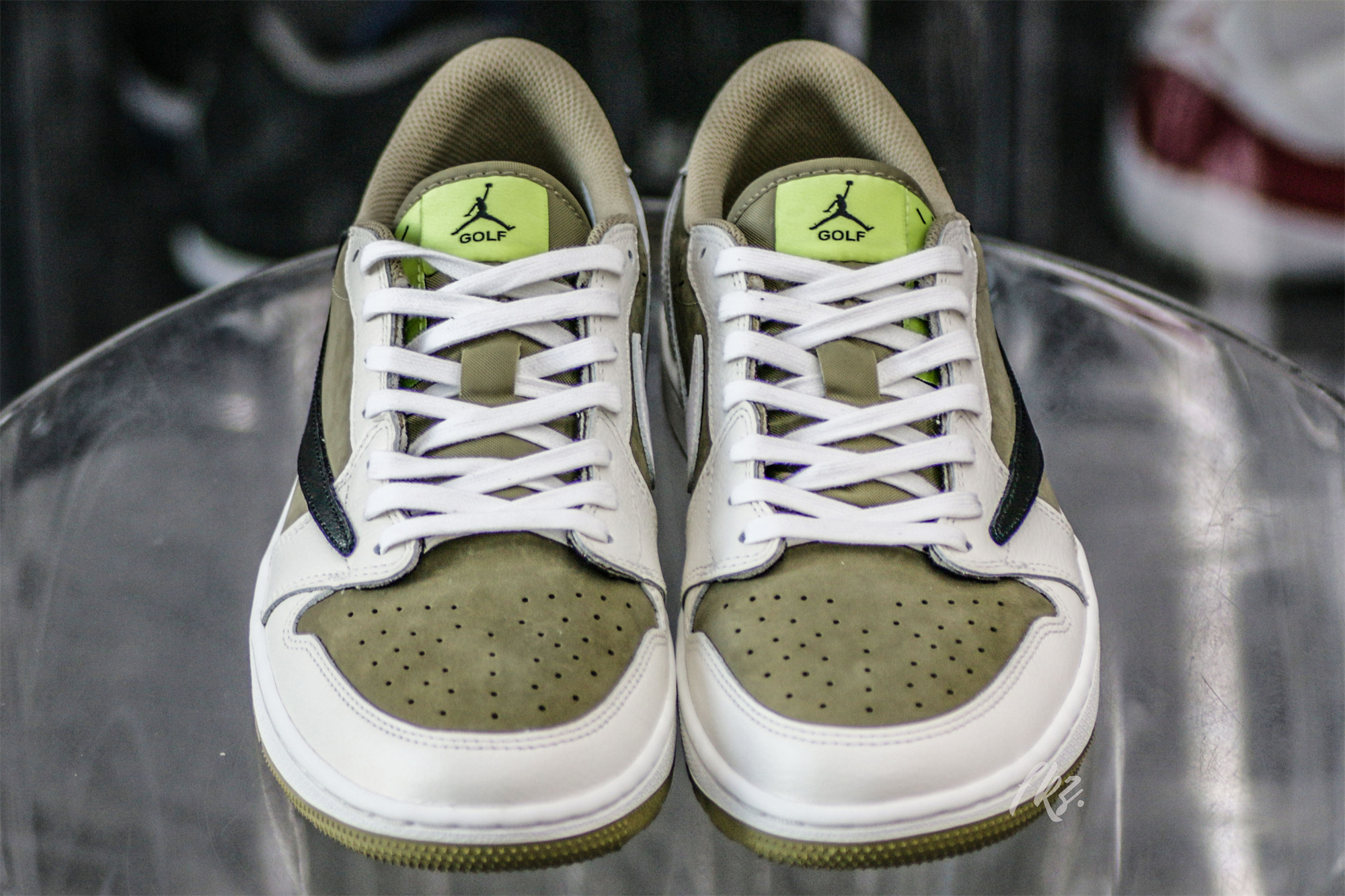 Travis Scott x Air Jordan 1 Low Golf Neutral Olive (LN5 A1)