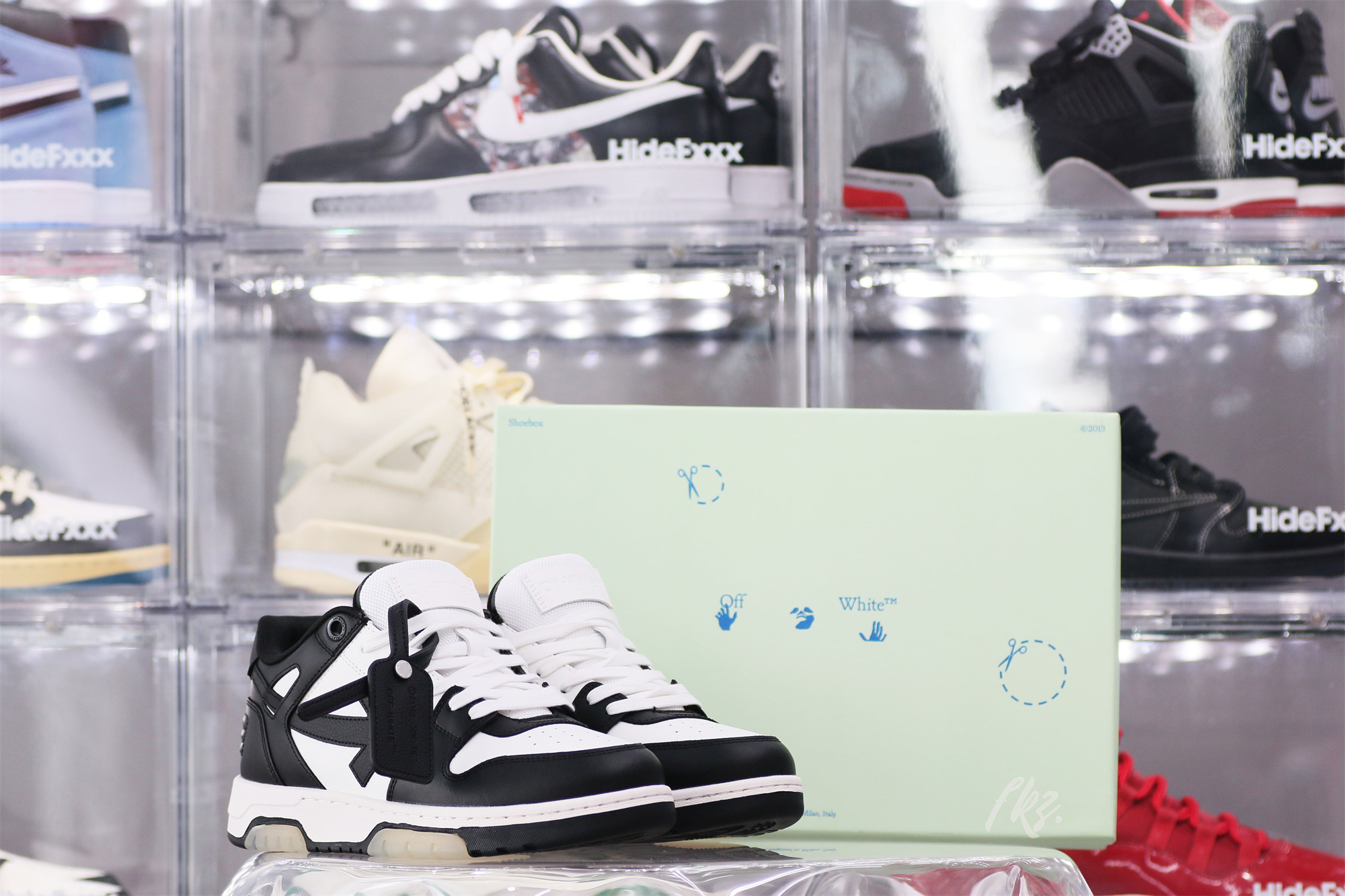 OFF-WHITE Black & White Out Of Office Sneakers