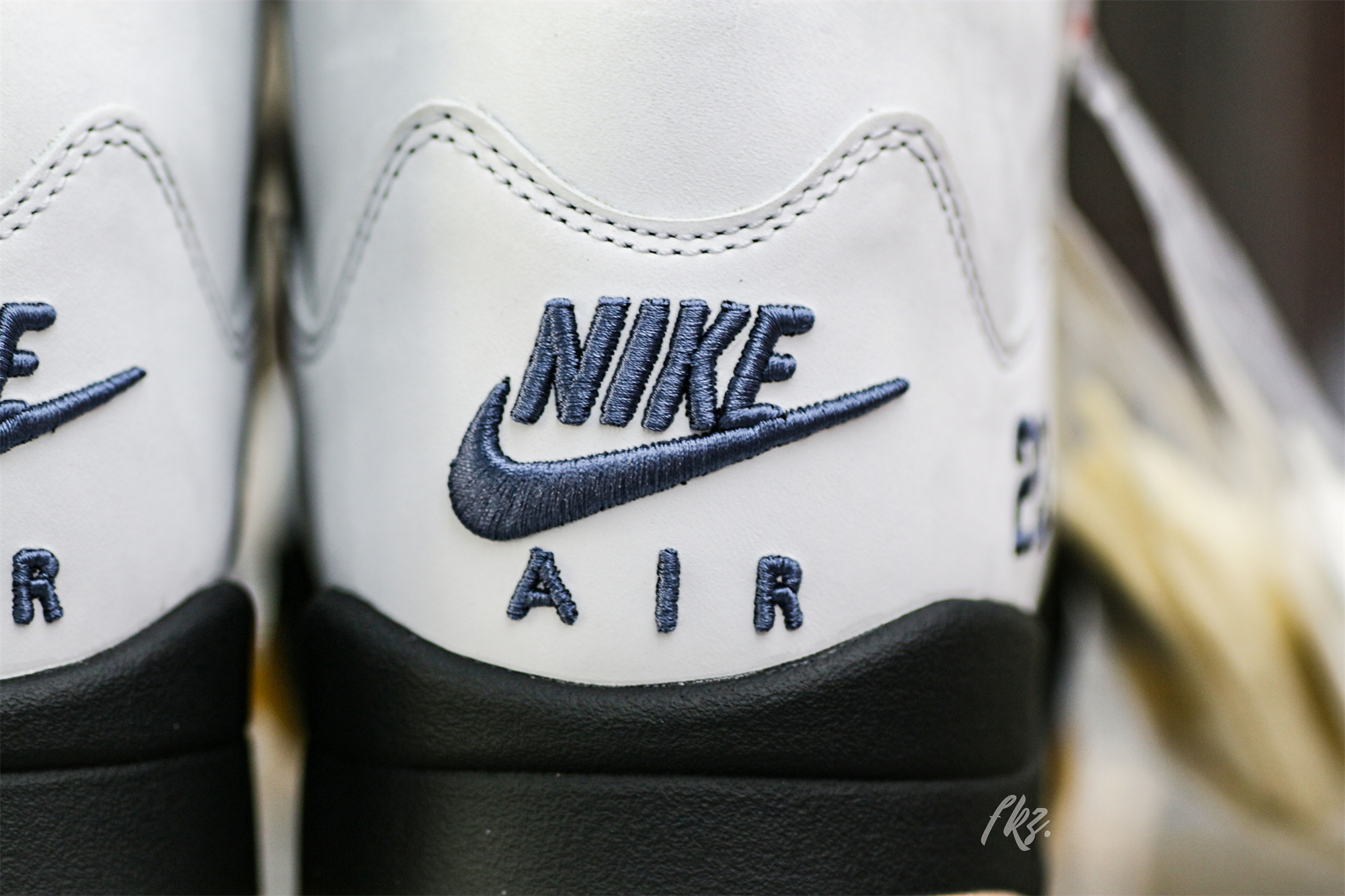 A Ma Maniere Air Jordan 5 SP Photon Dust/Diffused Blue WMS(LN5 A1)