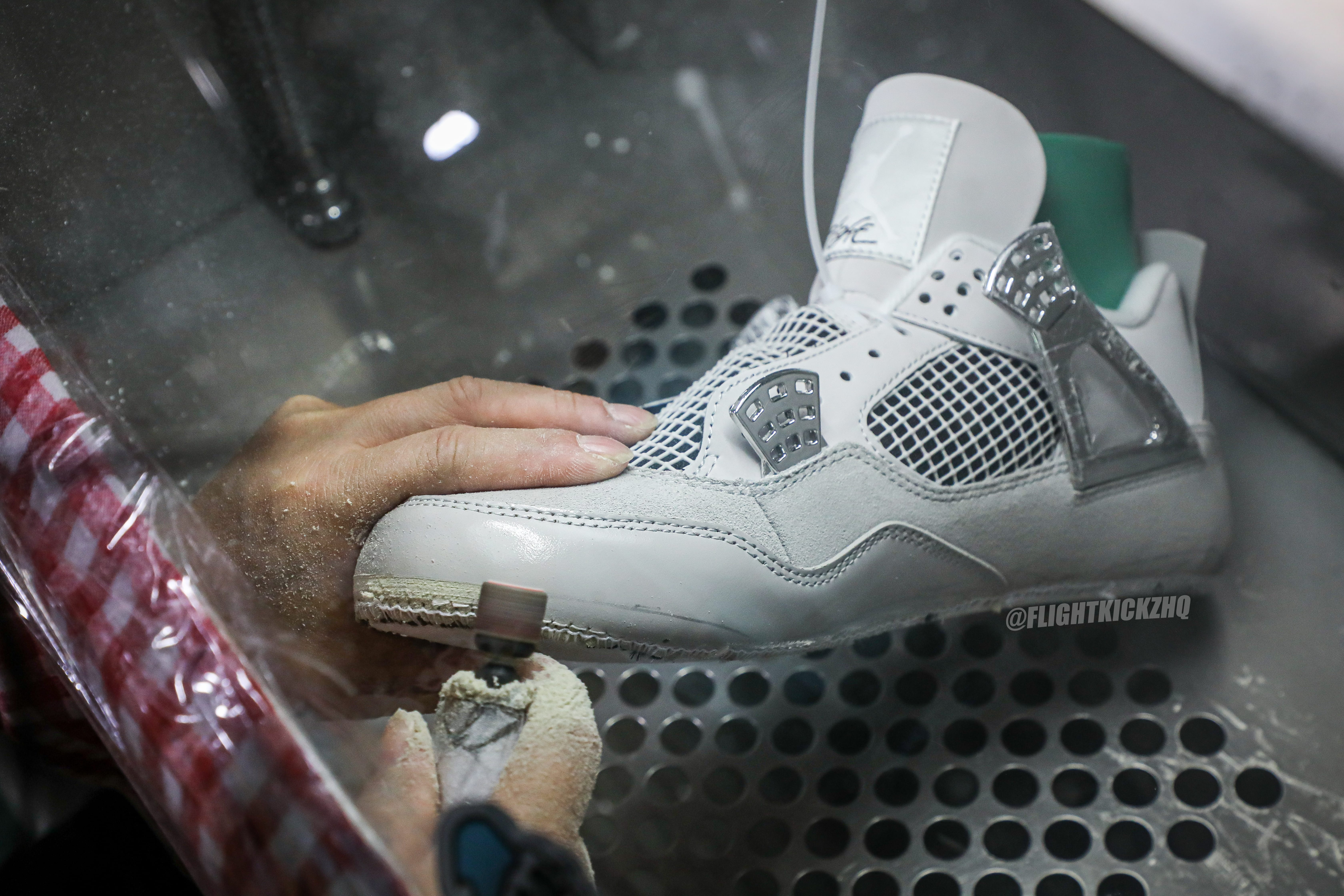 Air Jordan 4 “Frozen Moments”
