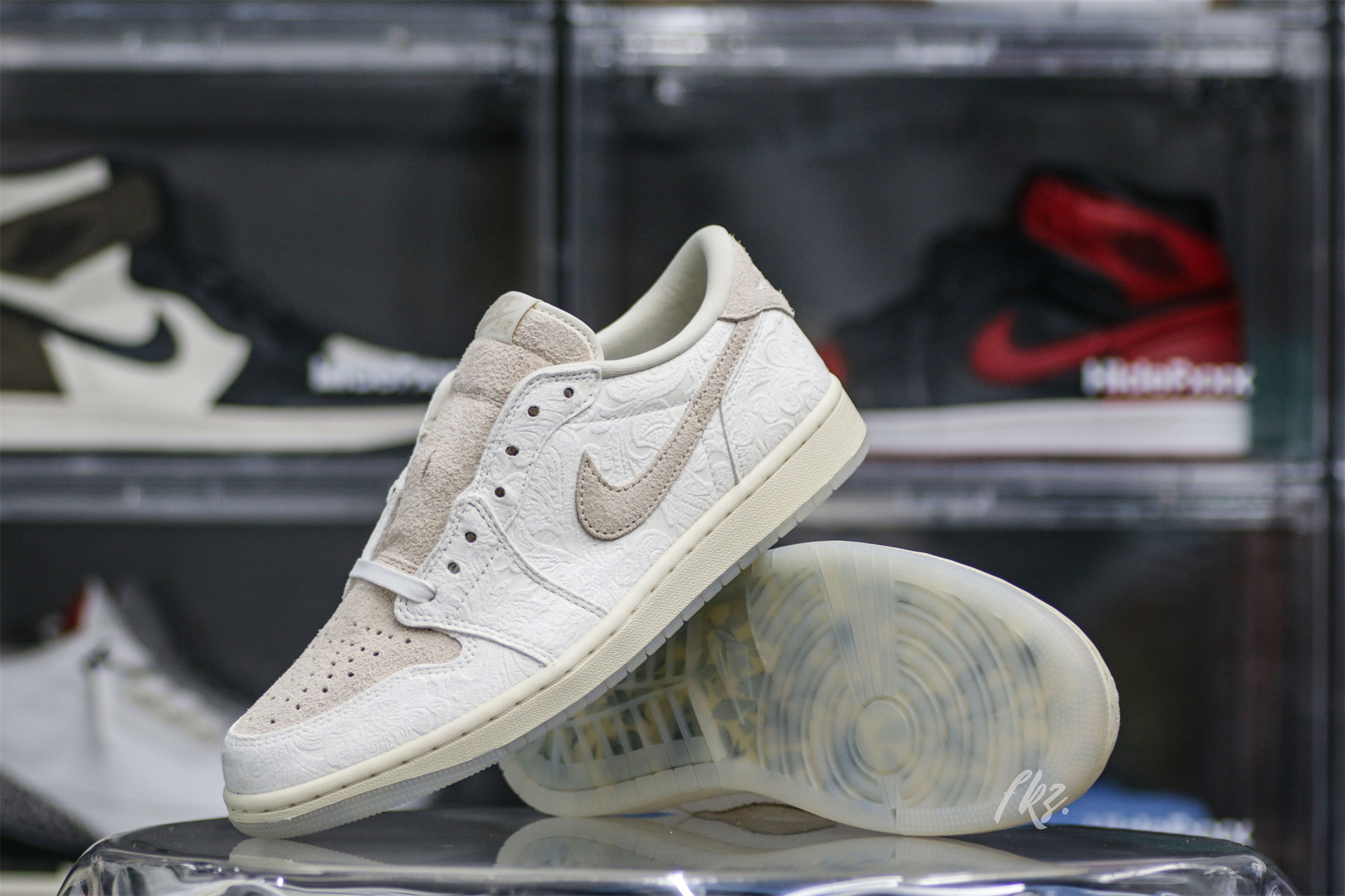 Air Jordan 1 Retro Low OG x Chris Paul ‘Give Them Flowers’