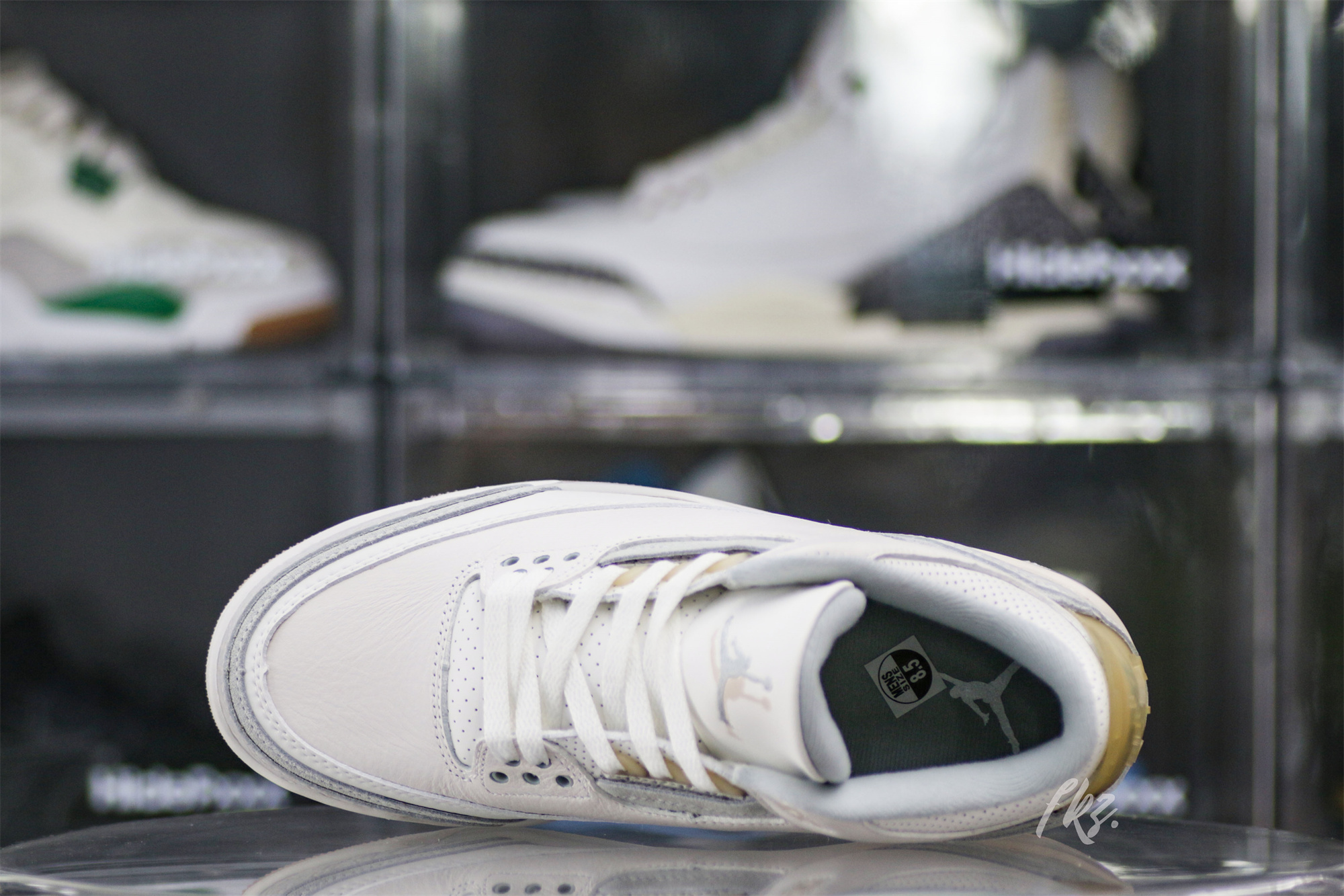 Air Jordan 3 Retro Craft Ivory (LN5 A1)