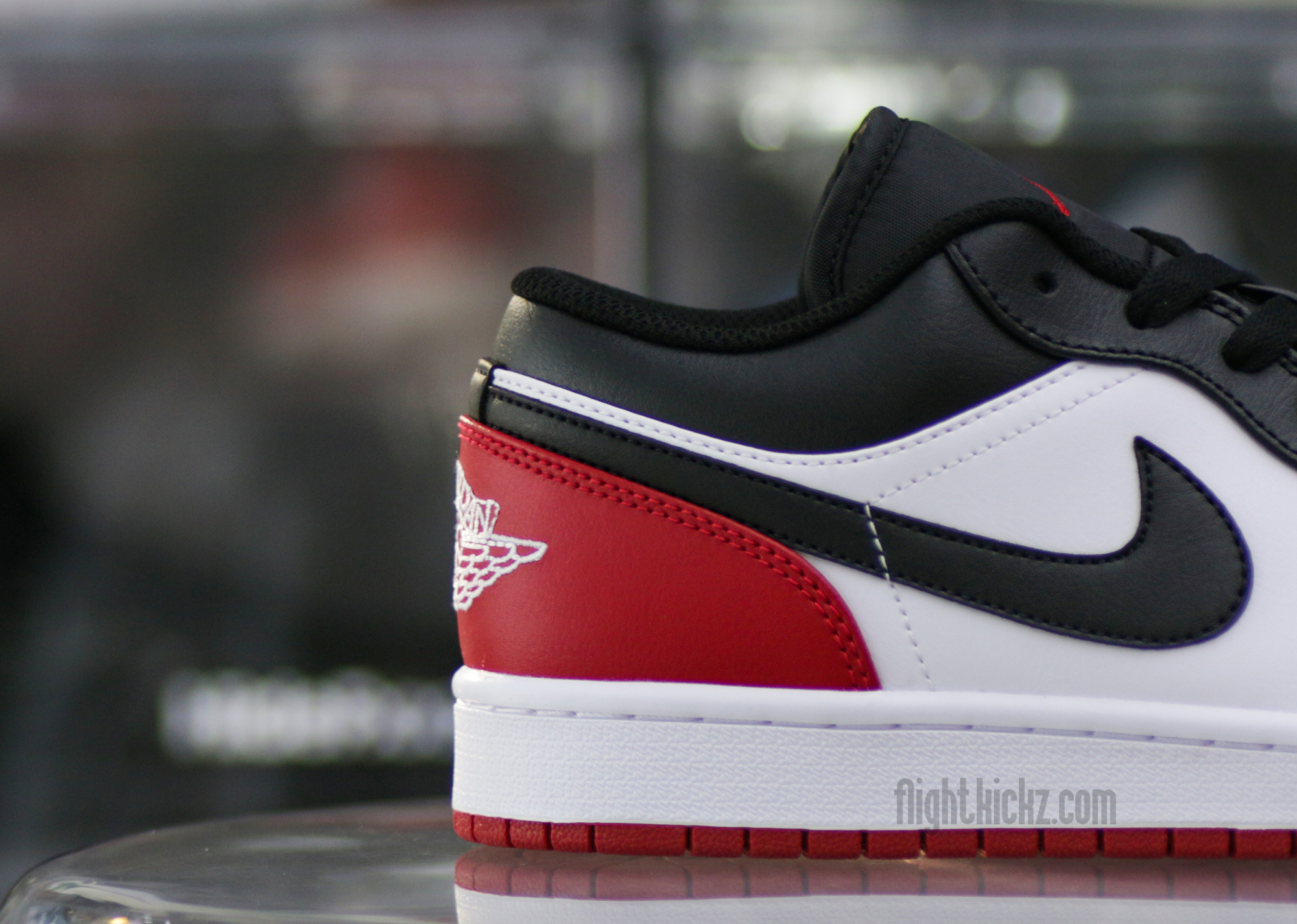 Air Jordan 1 Low Bred Toe 2.0（2023）