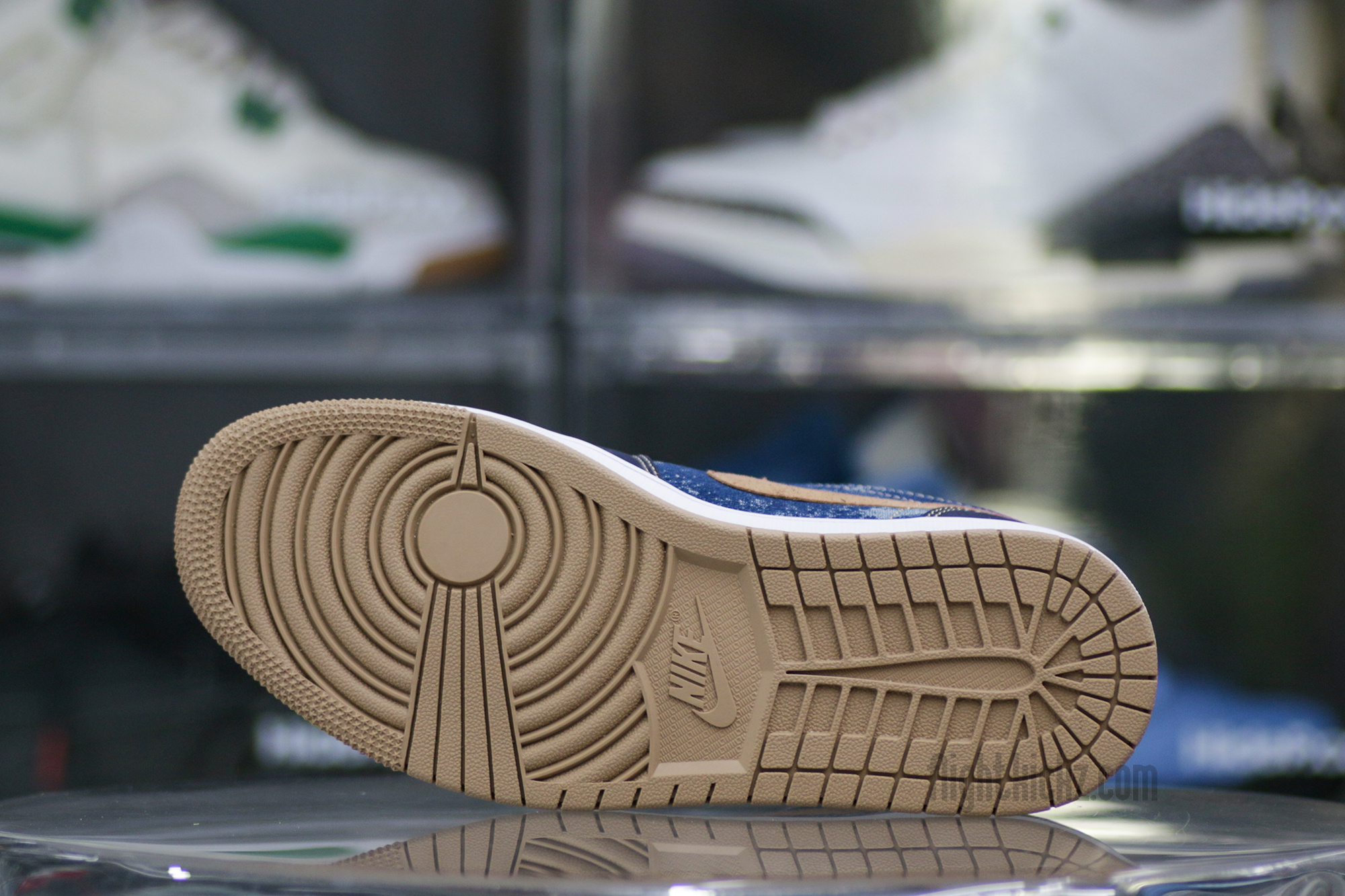 Air Jordan 1 Low SE Denim